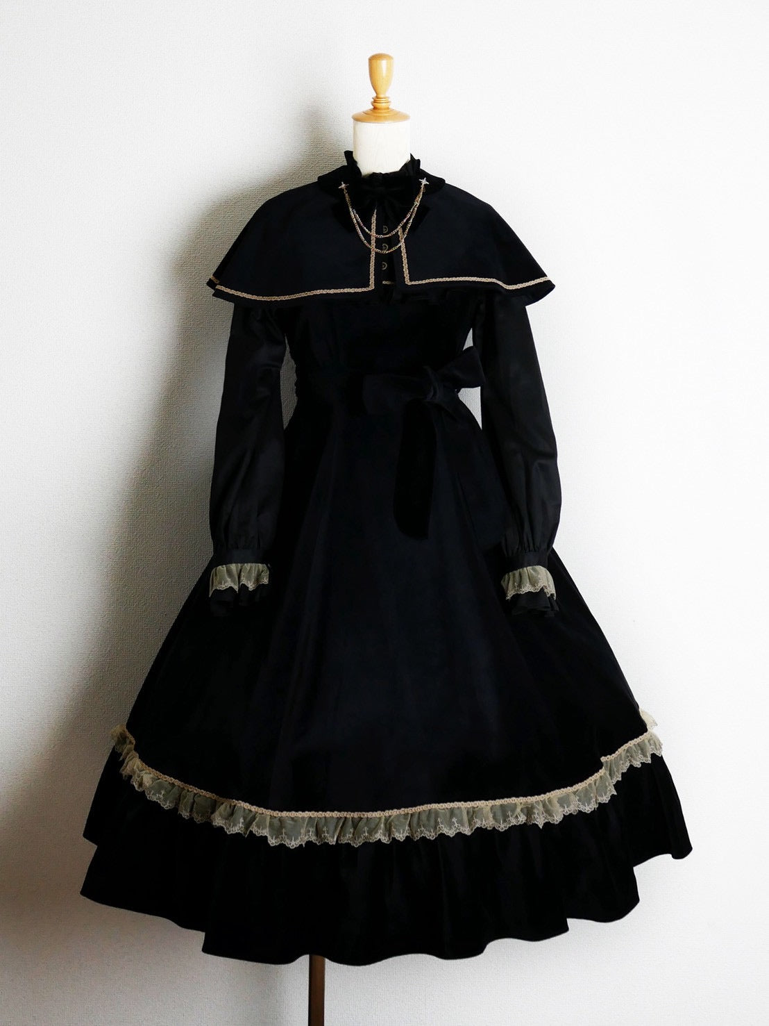 【Victorian maiden】ヴィクトリアンメイデン ベルベットローゼンドレス 〜Gothic Noel Edition〜
