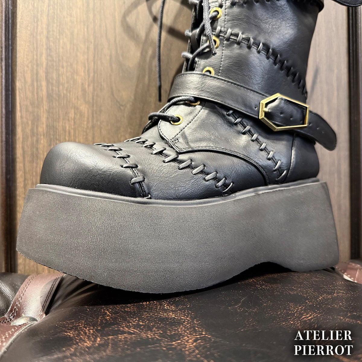 【ATELIER PIERROT】 ★ご予約受付中★ “Nocturnal Grave” Mended Boots ホワイト/ブロンズ/ブラック S/M/L/XL