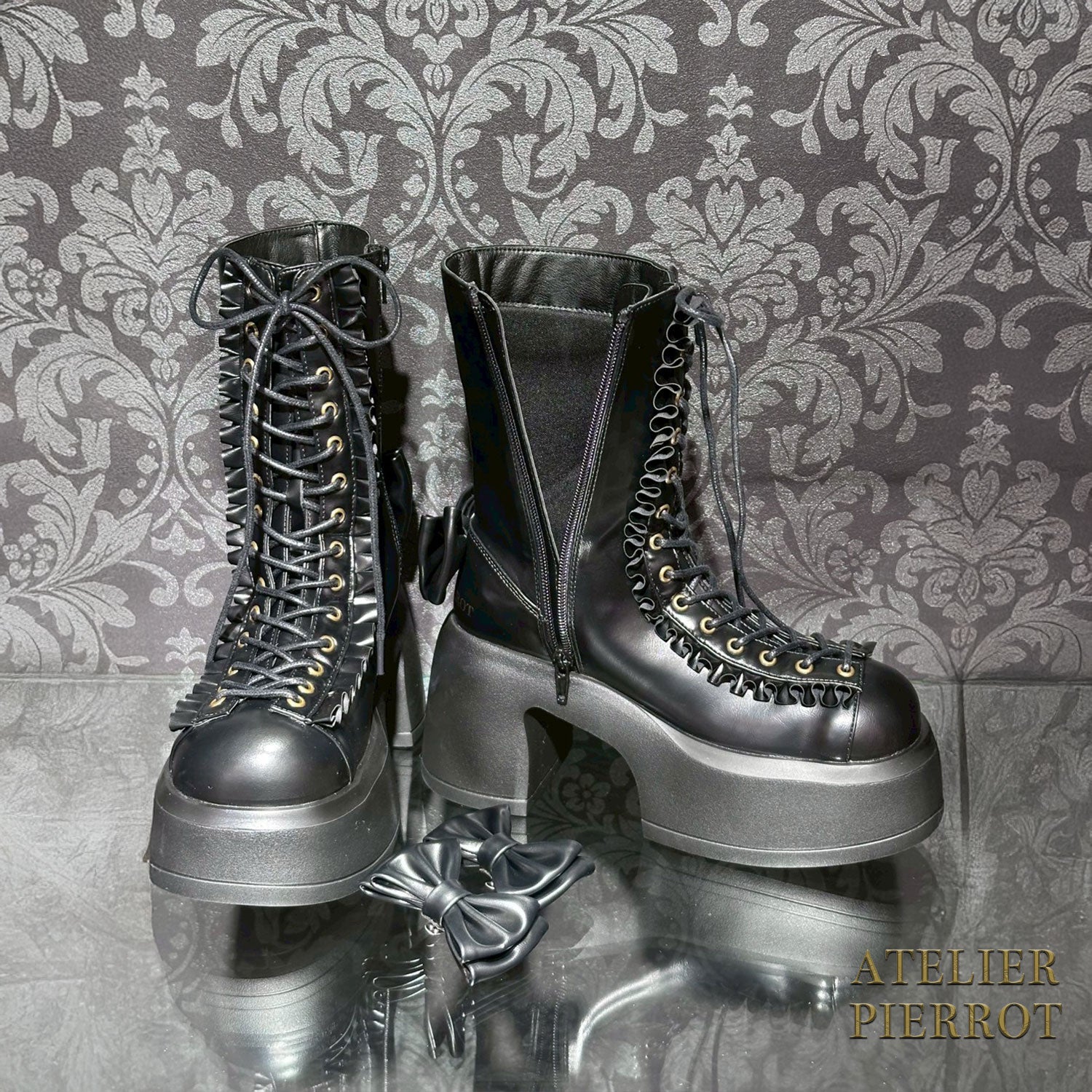 【ATELIER PIERROT】厚实的褶皱丝带靴白色/黑色S/M/L/XL