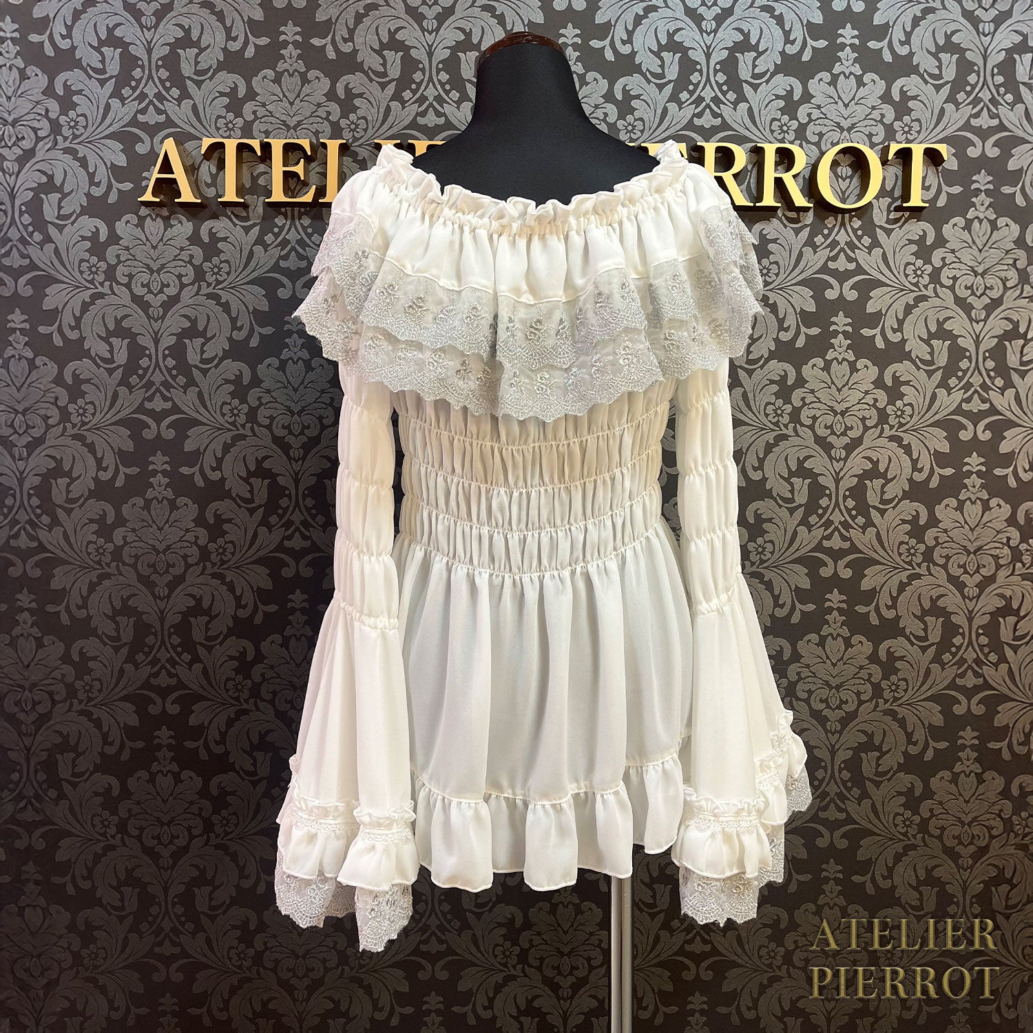 【ATELIER PIERROT】 Eternal Nocturne Blouse ホワイト/ブラック ★12月上旬発売★