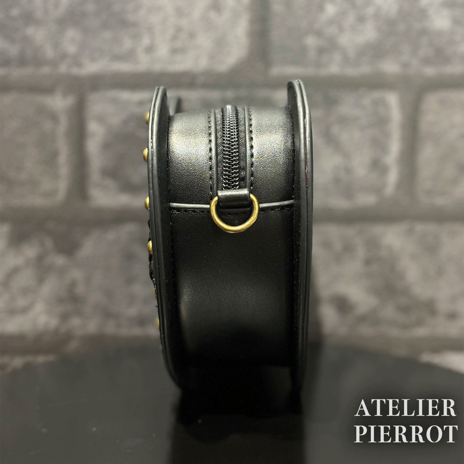 【ATELIER PIERROT】 Mended Heart Shoulder BAG White/Bordeaux/Black ★Released in mid-February★