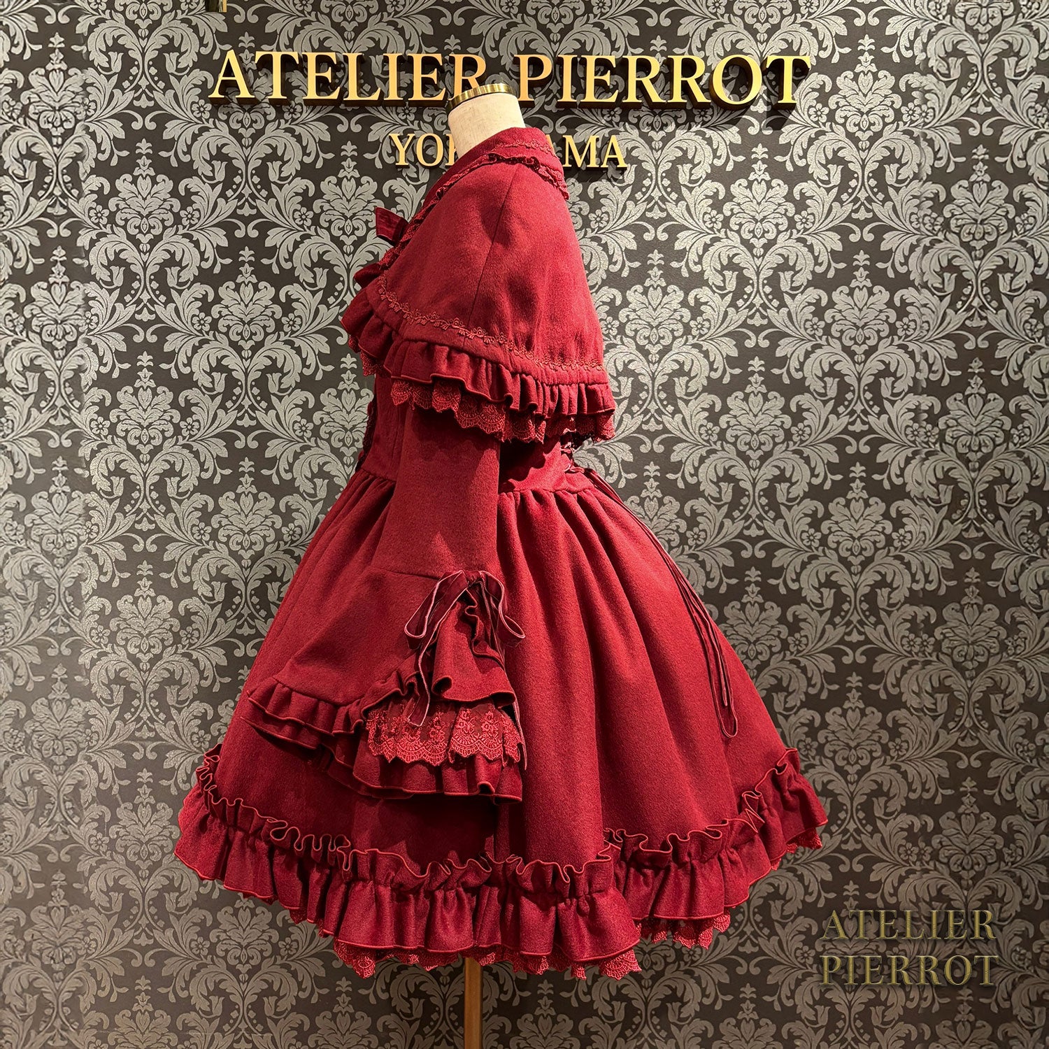 【ATELIER PIERROT】 Fleur d'Hiver Coat White/Bordeaux/Navy/Black★Released from late October to early November★
