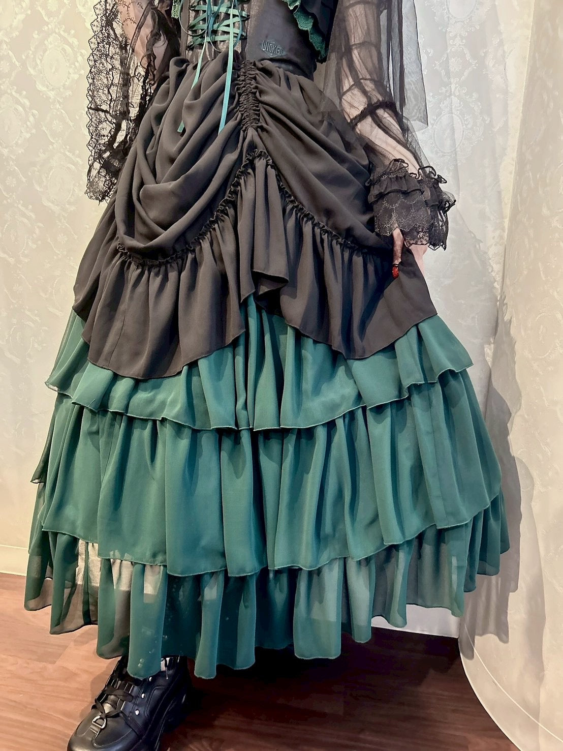 【ATELIER PIERROT】 WICKED/Elphaba’s Long Bustle JSK 黒×緑/黒×黒
