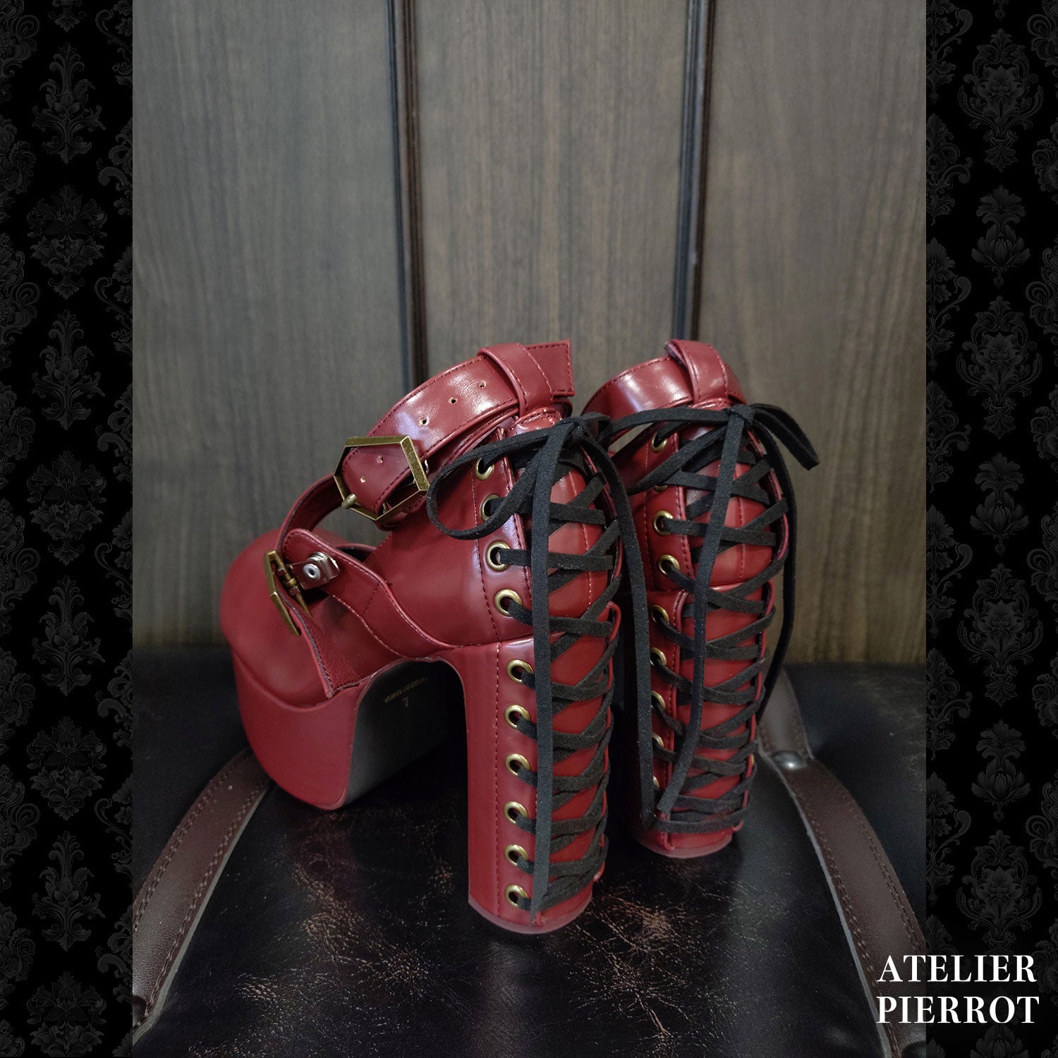 【ATELIER PIERROT】 ★ご予約受付中★ Coffin Buckle Lace-Up Platform Pumps ホワイト/ボルドー/ゴールド/ブラック S/M/L/XL