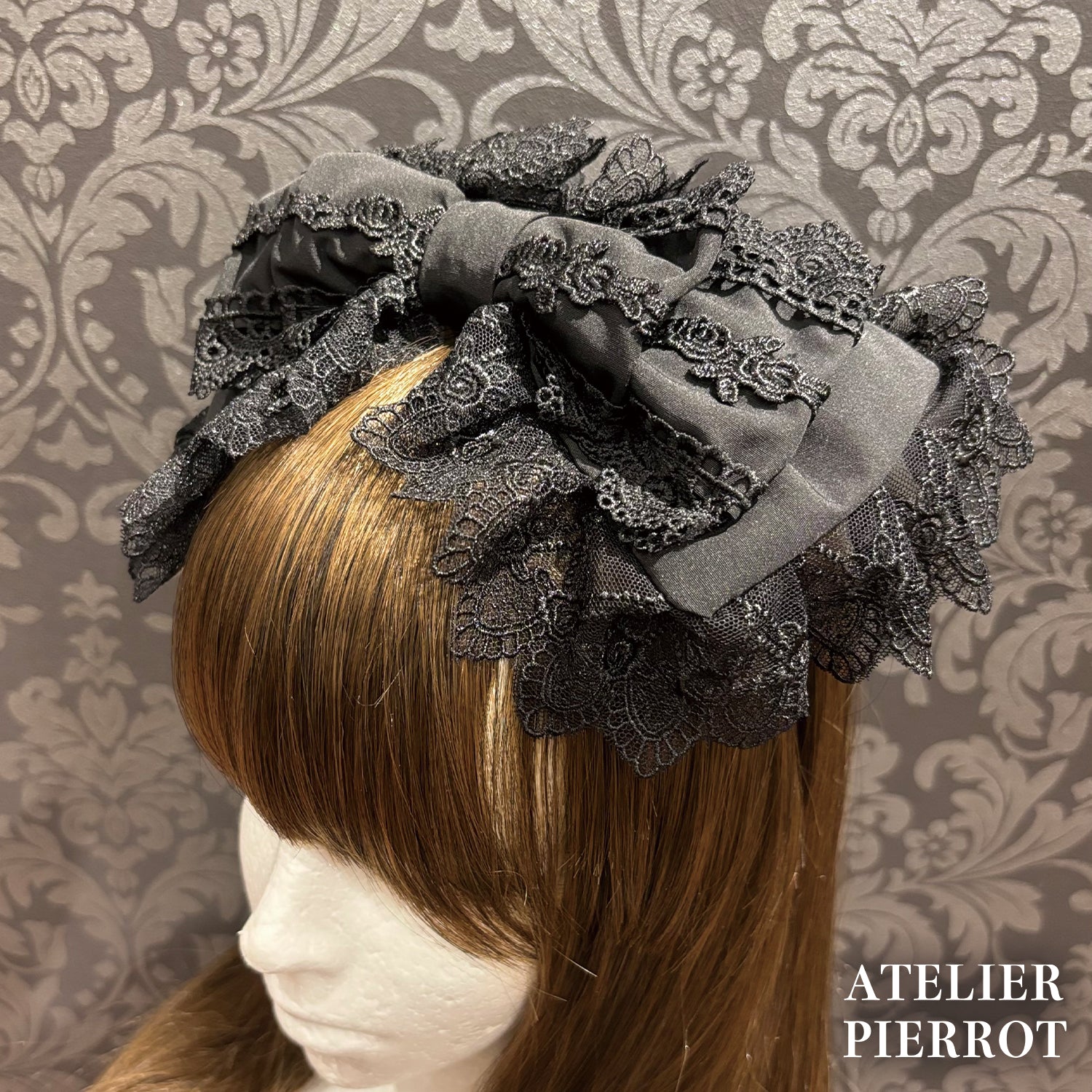 【ATELIER PIERROT】 고스로리 스타트 세트 A (파니에 + 카츄샤 + 양말)