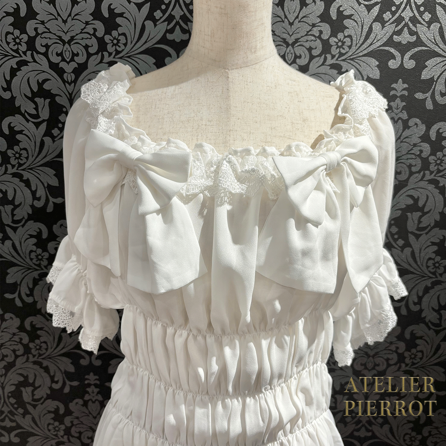 【ATELIER PIERROT】 Twinkle Ribbons Blouse White/Black