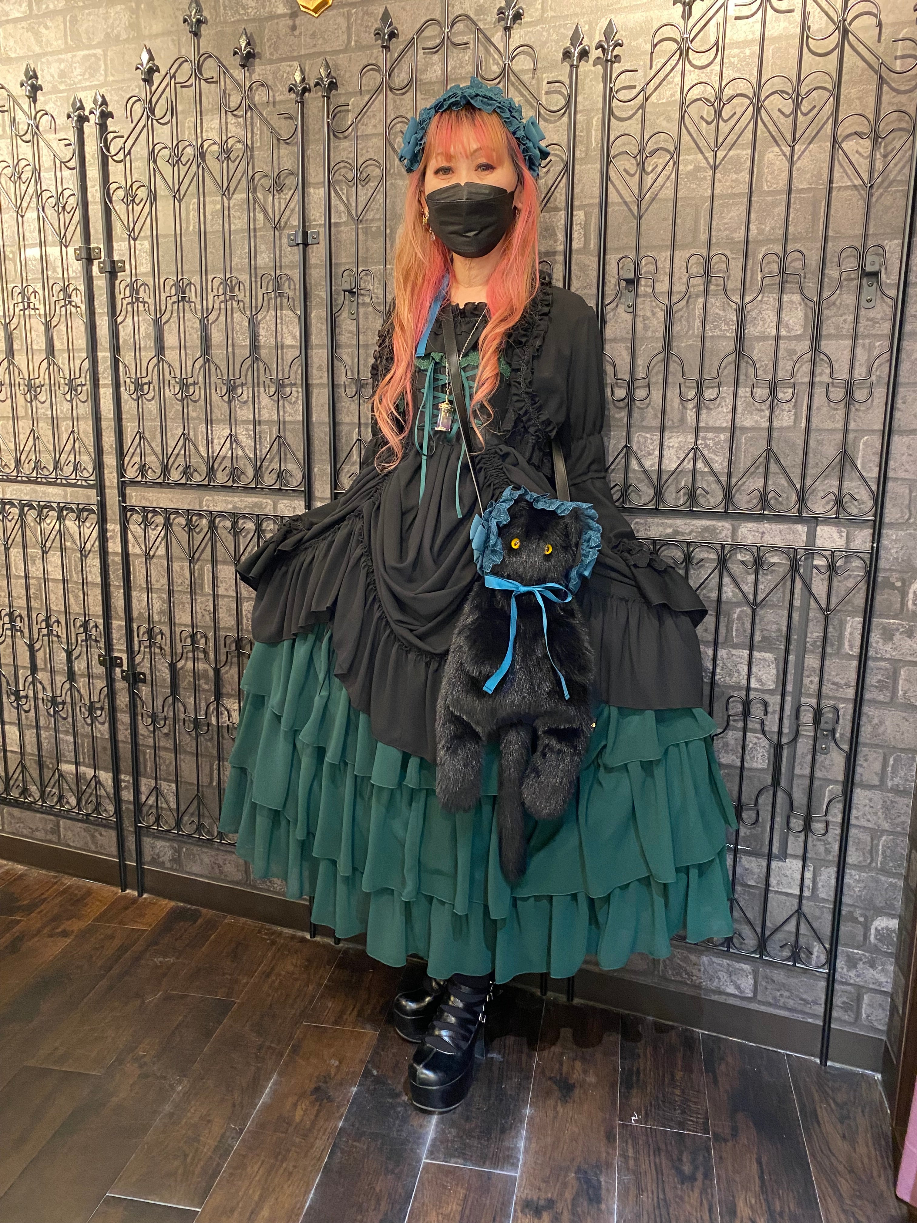 【ATELIER PIERROT】 Neko Shoulder Bag 드레스 업 룩
