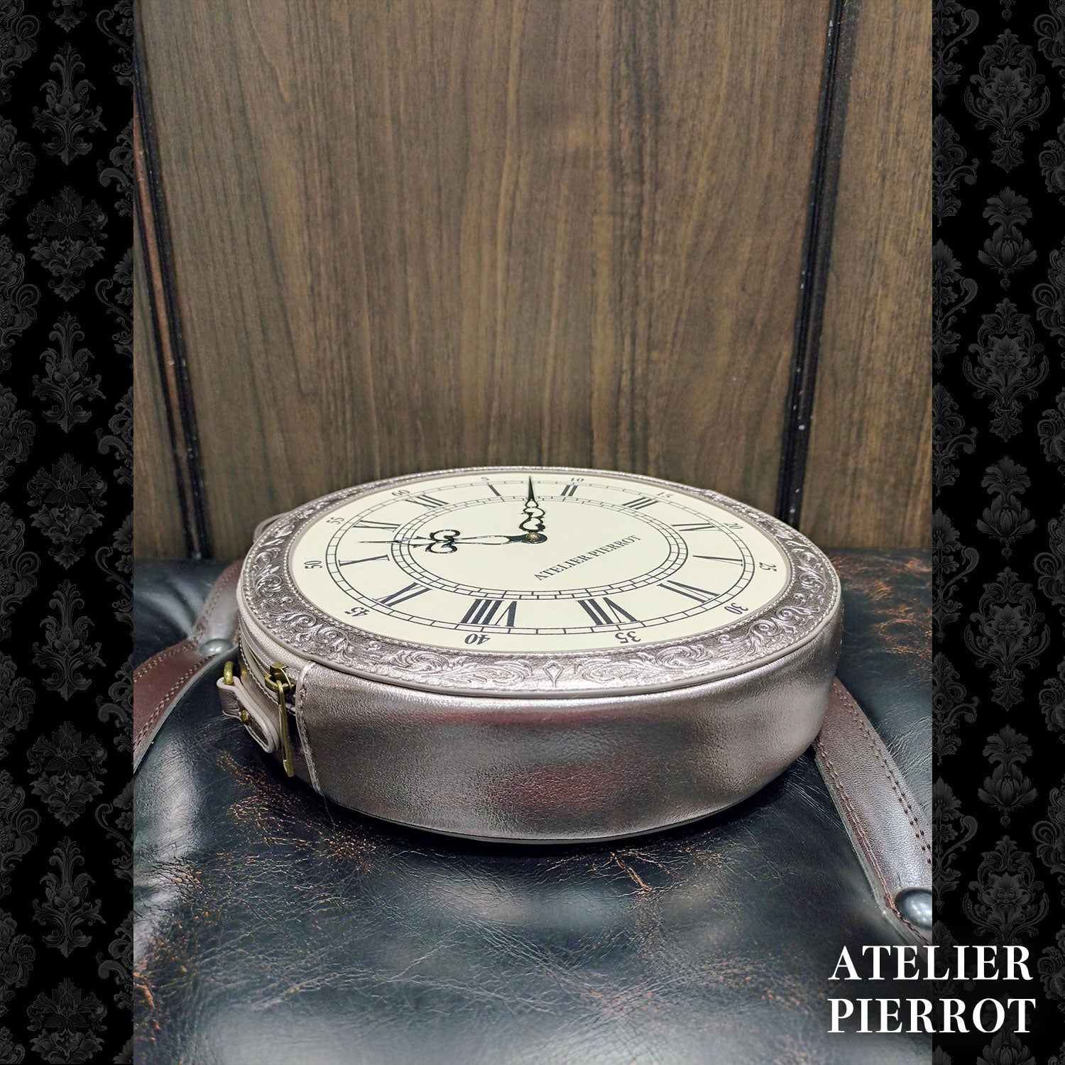 【ATELIER PIERROT】 ★ご予約受付中★ “Aeon” Clock Shoulder Bag -Gothic Lolita Shoulder Bag- 新色シルバー/ブロンズ/ブラック
