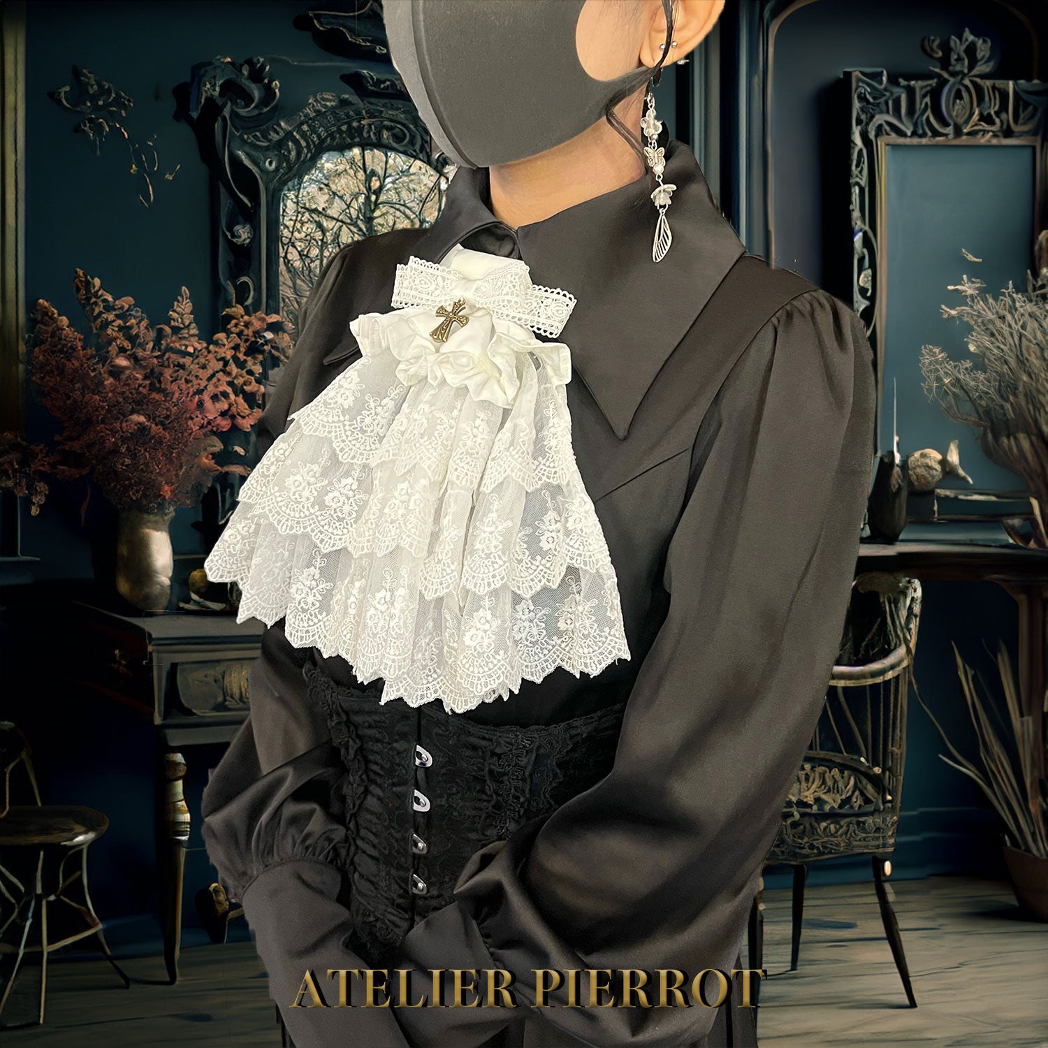 【ATELIER PIERROT】 Royal Lace Jabot White/Black