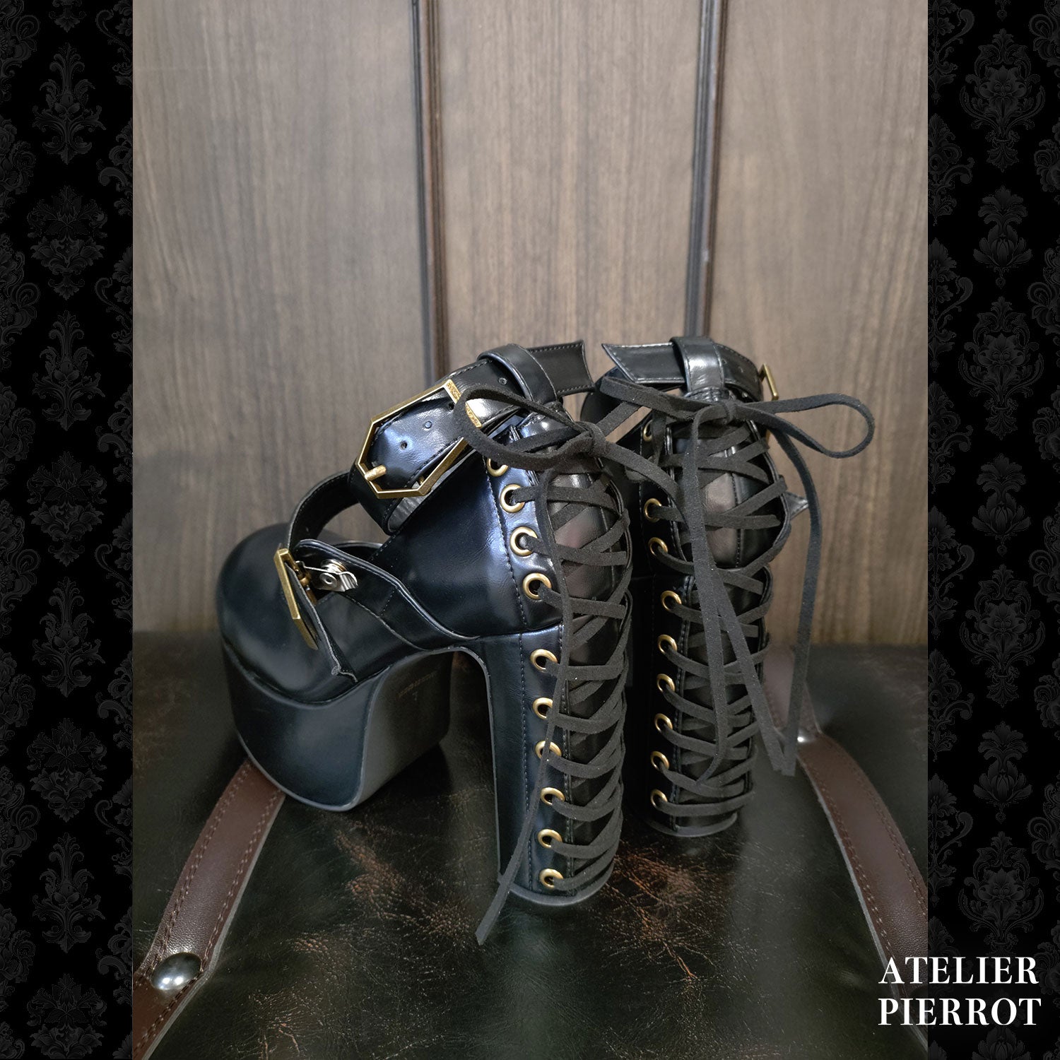 【ATELIER PIERROT】 ★ご予約受付中★ Coffin Buckle Lace-Up Platform Pumps ホワイト/ボルドー/ゴールド/ブラック S/M/L/XL