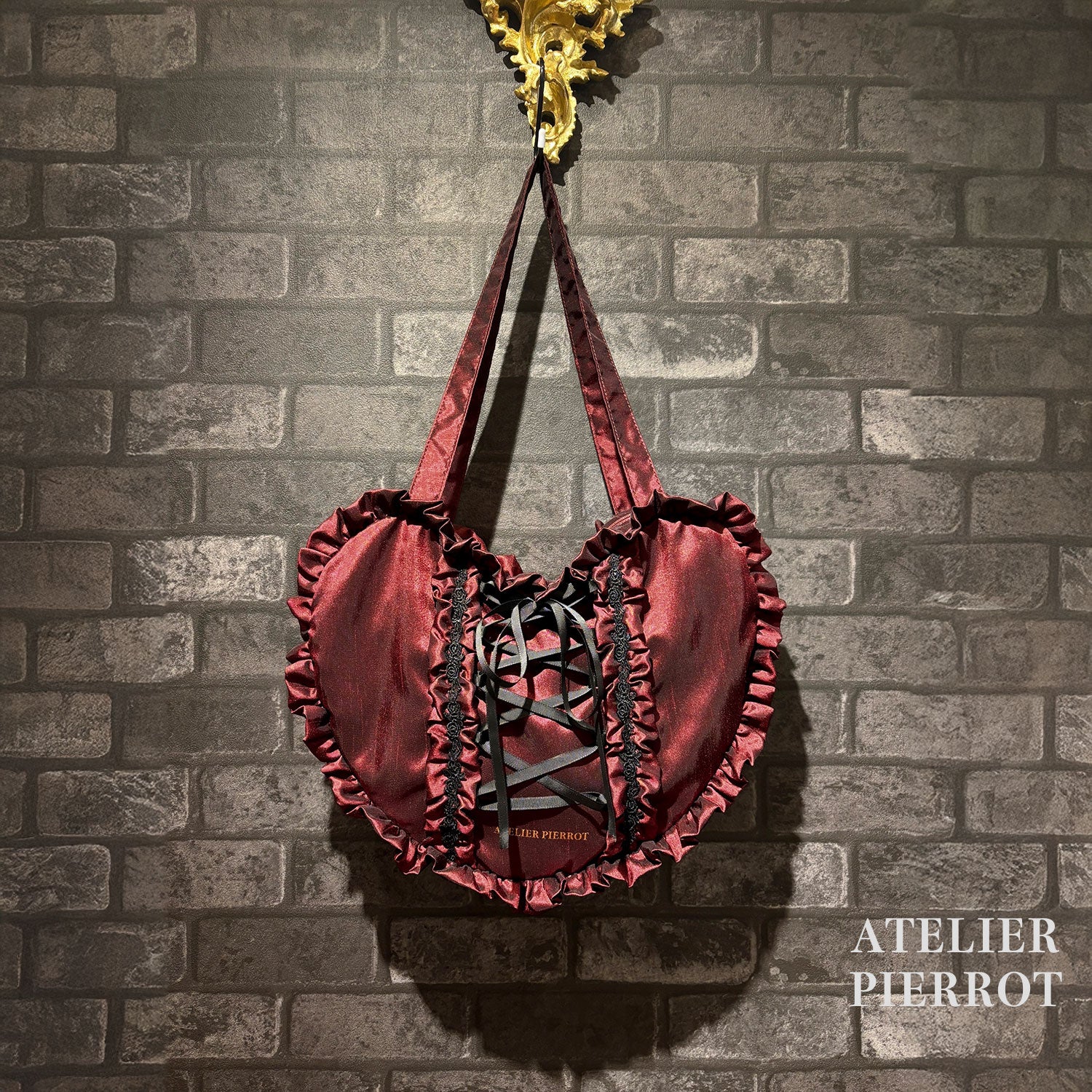 【ATELIER PIERROT】 Lace up Ribbon Heart Bag ボルドー/ブラック×ホワイト/ブラック