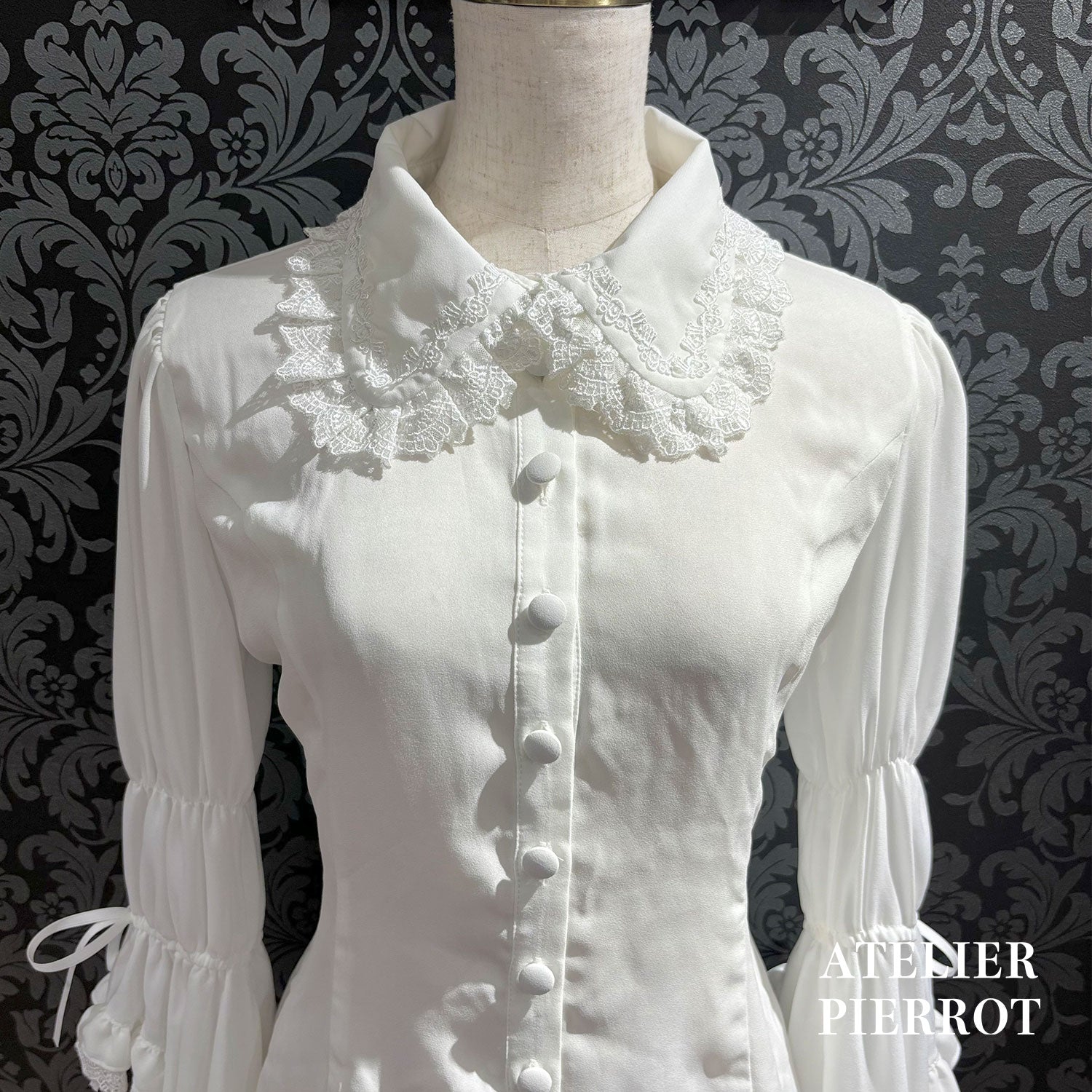 【ATELIER PIERROT】 Louise Jabot Half Sleeve Blouse White/Black