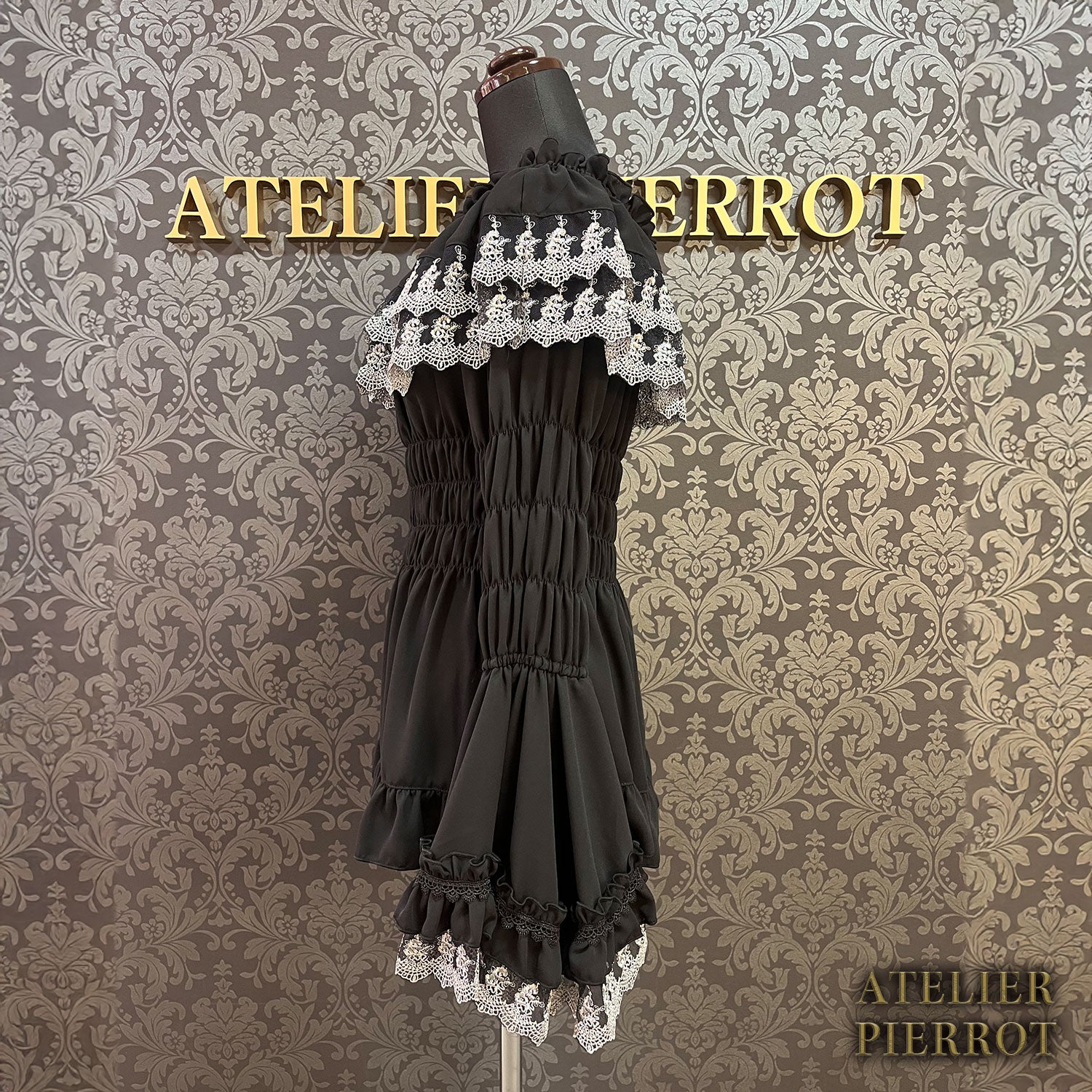 【ATELIER PIERROT】 Eternal Nocturne Blouse ホワイト/ブラック ★12月上旬発売★