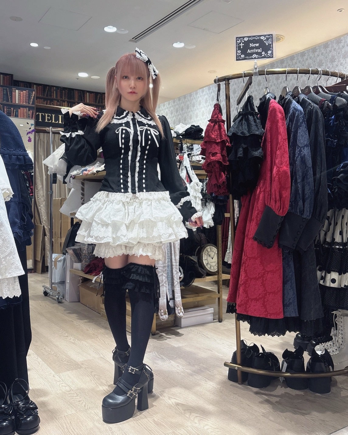 【ATELIER PIERROT】 Sanctuaire Lace Drawers ホワイト/ボルドー/ブラック