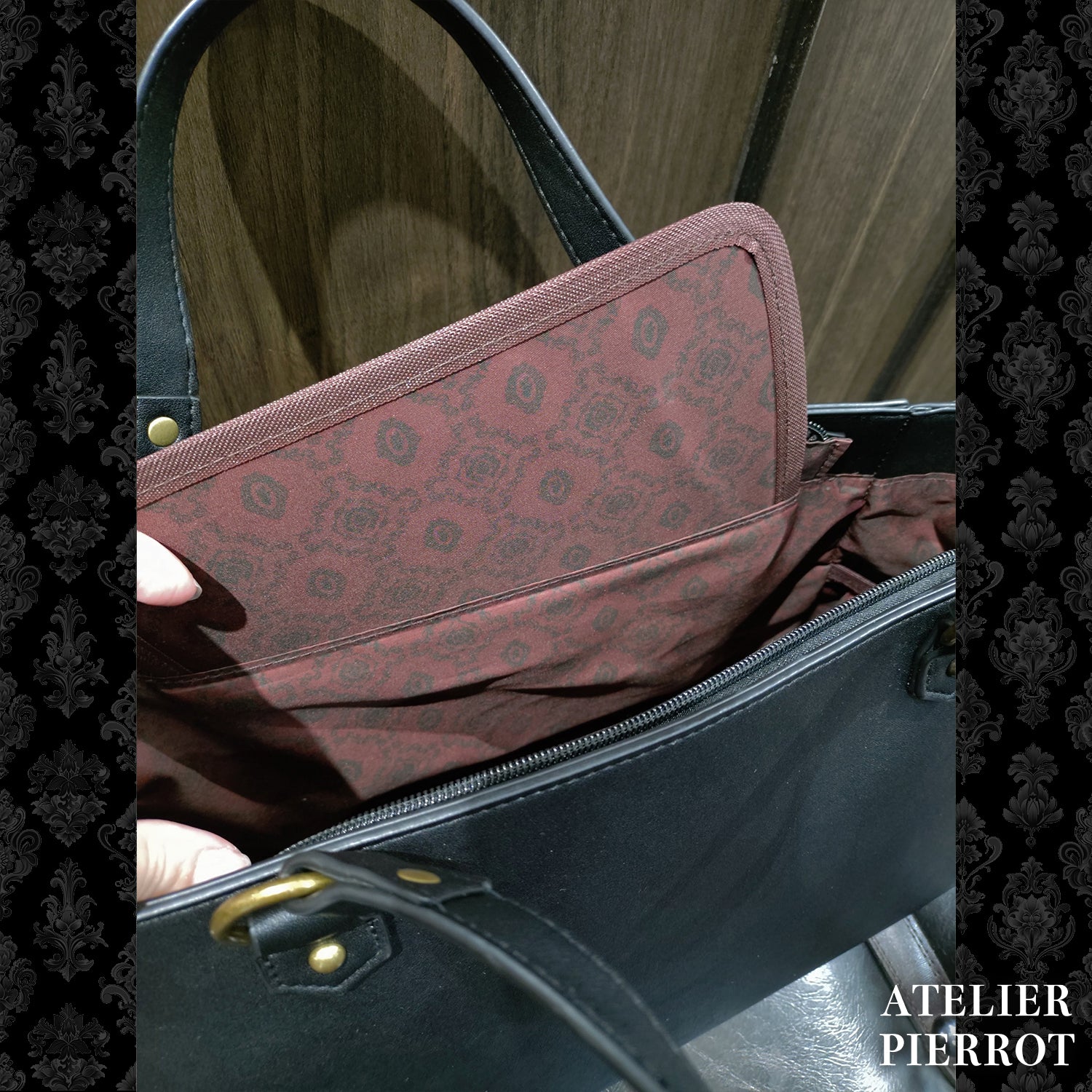 【ATELIER PIERROT】 ★ご予約受付中★ “Secret Reliquary” Lace-Up Bag ホワイト/ブラック×ボルドー/ブラック