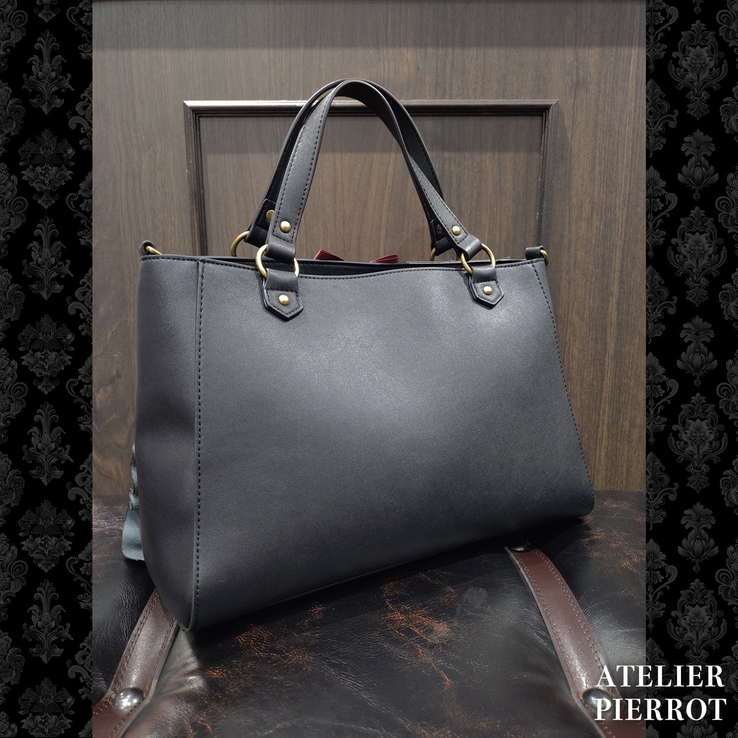 【ATELIER PIERROT】 ★ご予約受付中★ “Secret Reliquary” Lace-Up Bag ホワイト/ブラック×ボルドー/ブラック