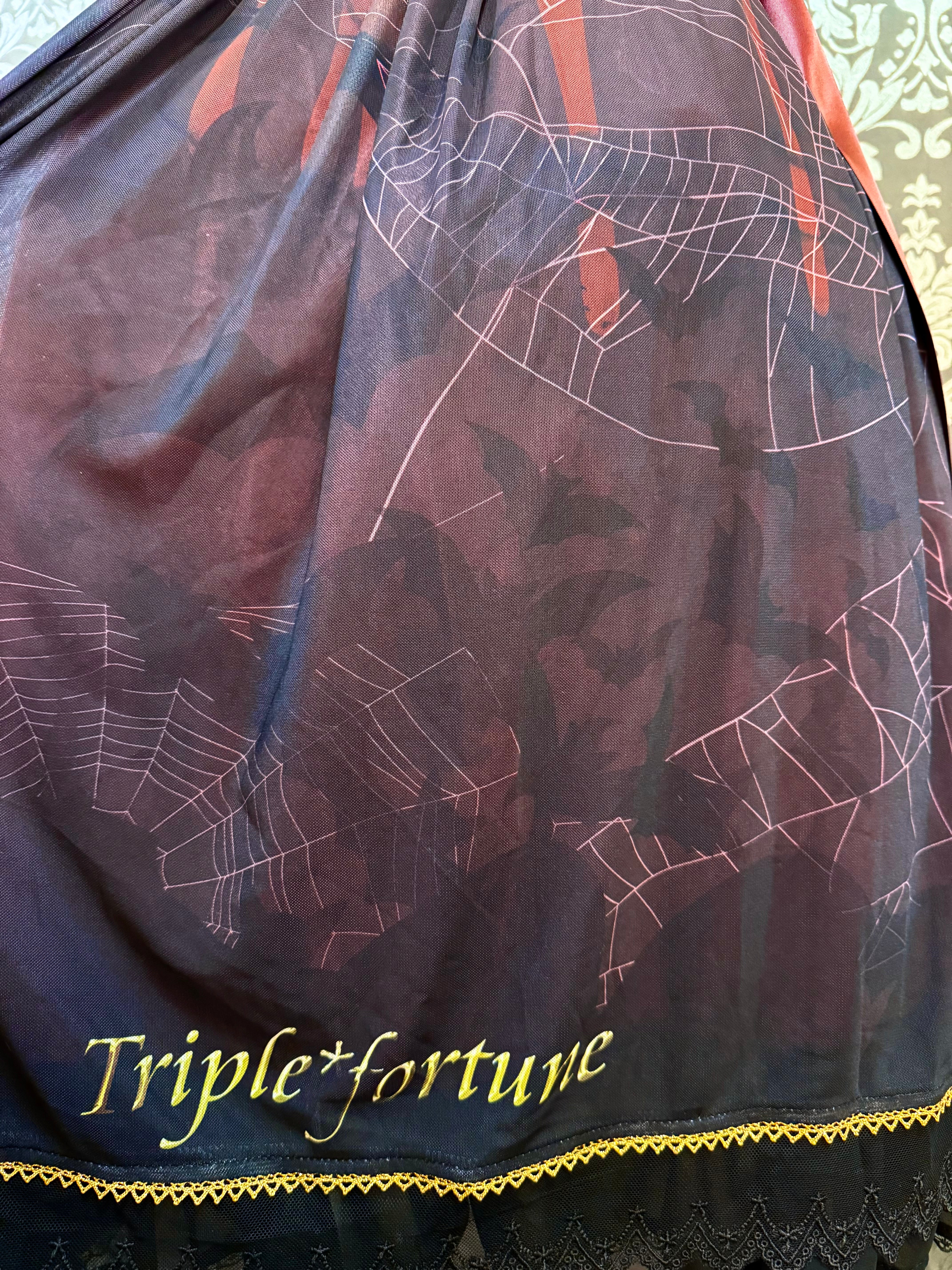 【Triple fortune】トリプルフォーチュン 蜘蛛の巣柄スカート(レッド)