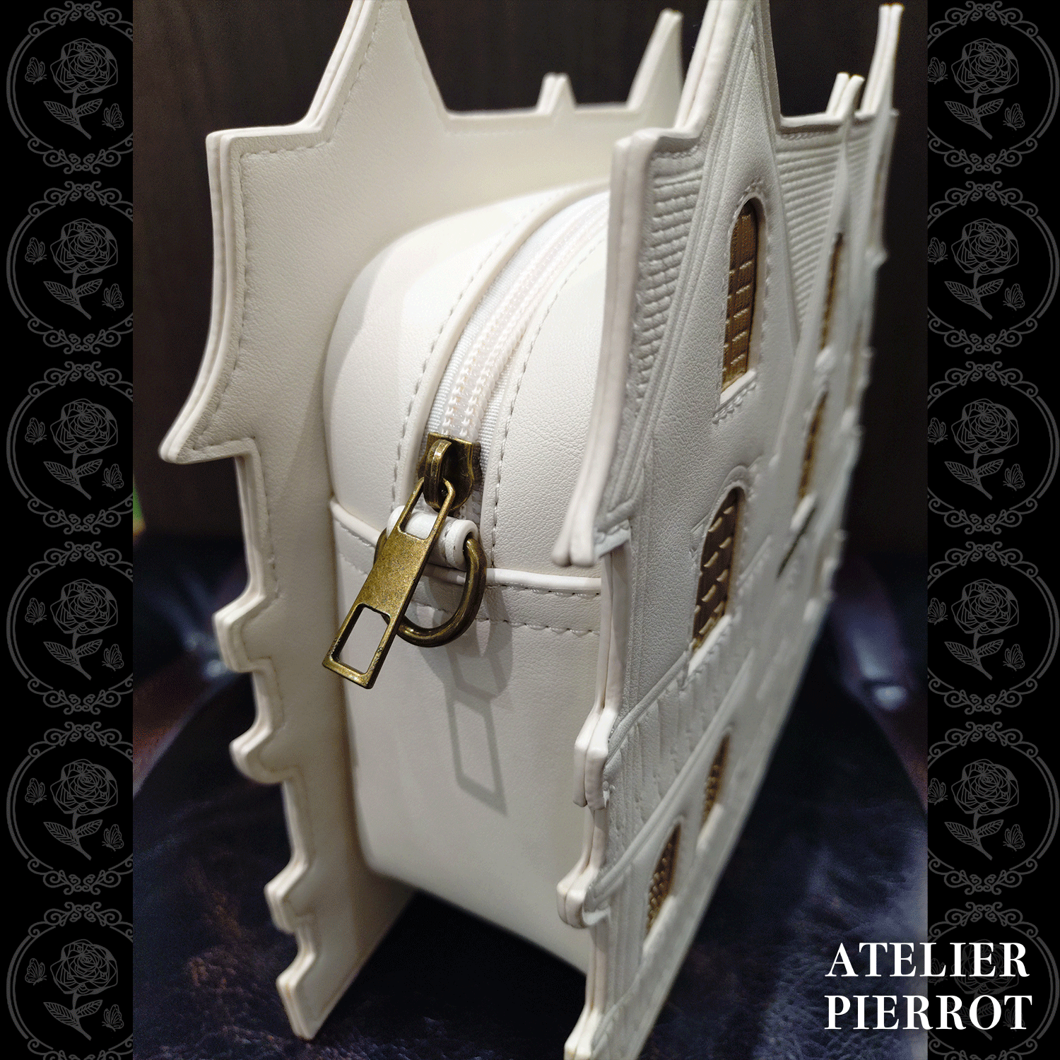 【ATELIER PIERROT】 Haunted House Pochette ホワイト/パープル/ブラック ★11月中旬〜下旬発売★