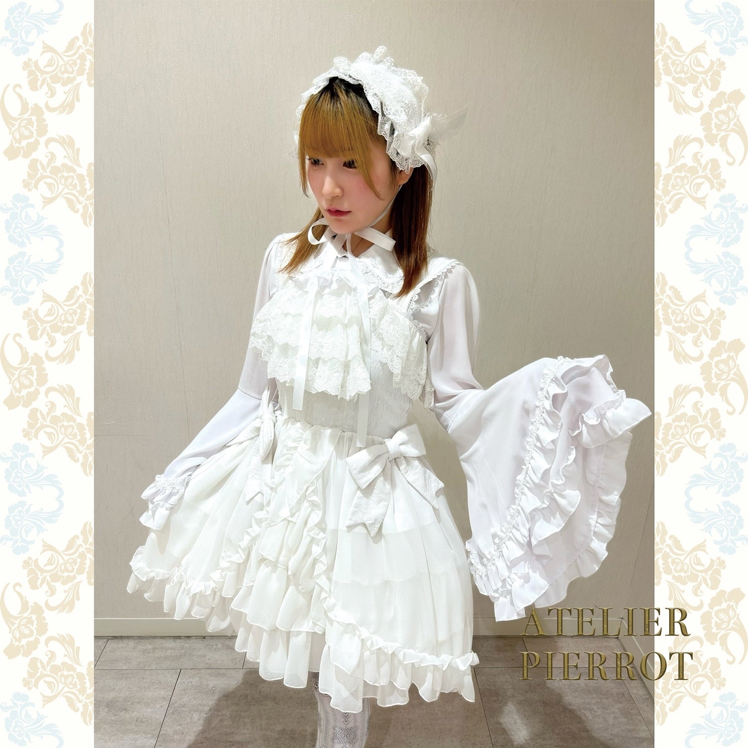 【ATELIER PIERROT工作室小丑Louise Jabot Blouse白/紫/黑