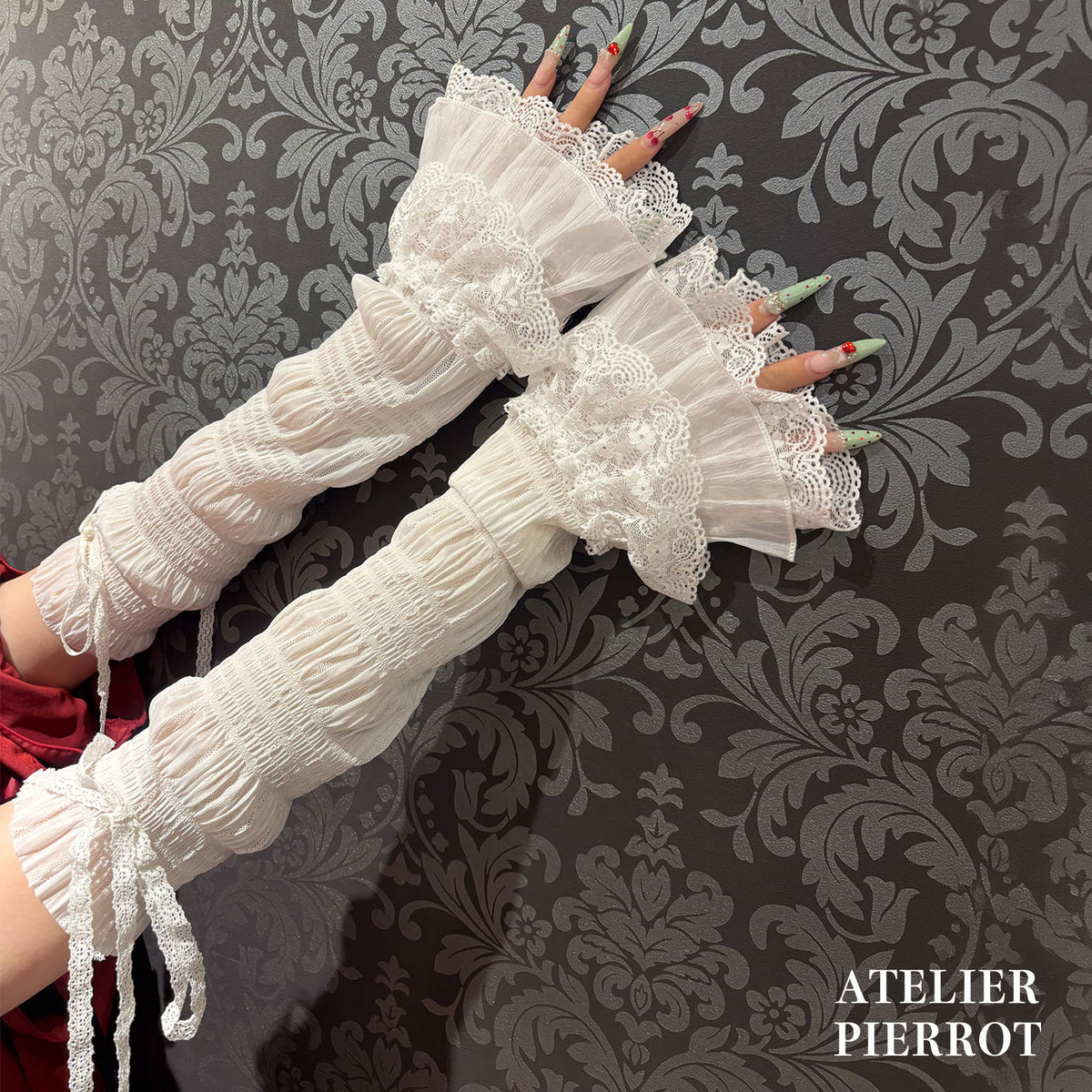 【ATELIER PIERROT】 ★ご予約受付中★ Oleander Arm Covers ホワイト/ブラック