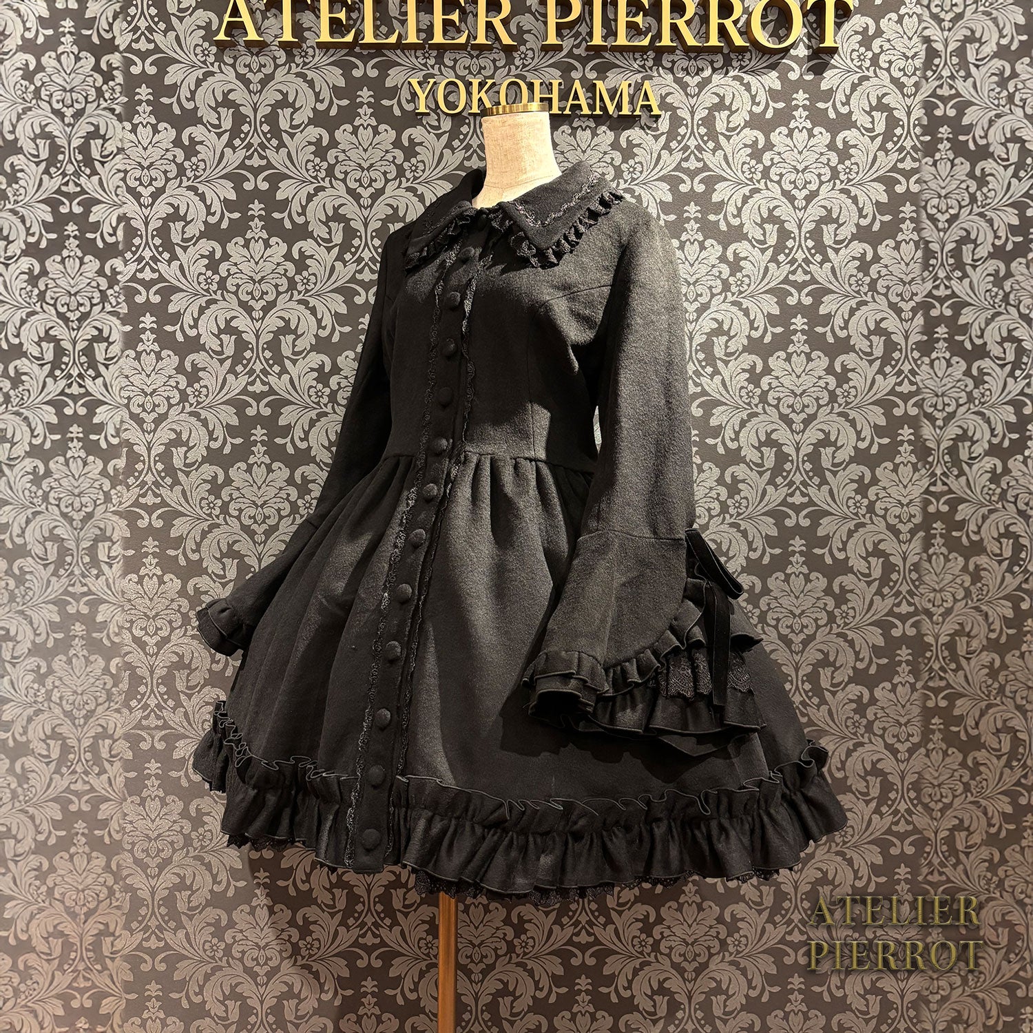 【ATELIER PIERROT】 Fleur d'Hiver Coat White/Bordeaux/Navy/Black★Released from late October to early November★