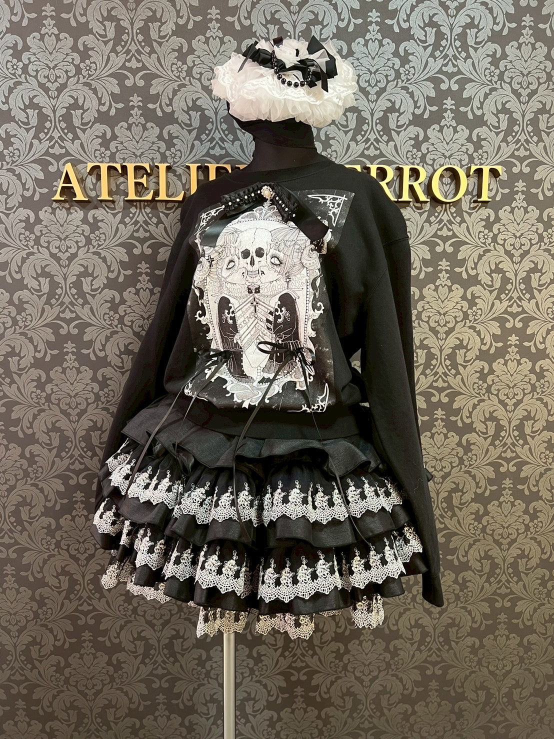 【Rouge Ligne】 ビジューリボントレーナー