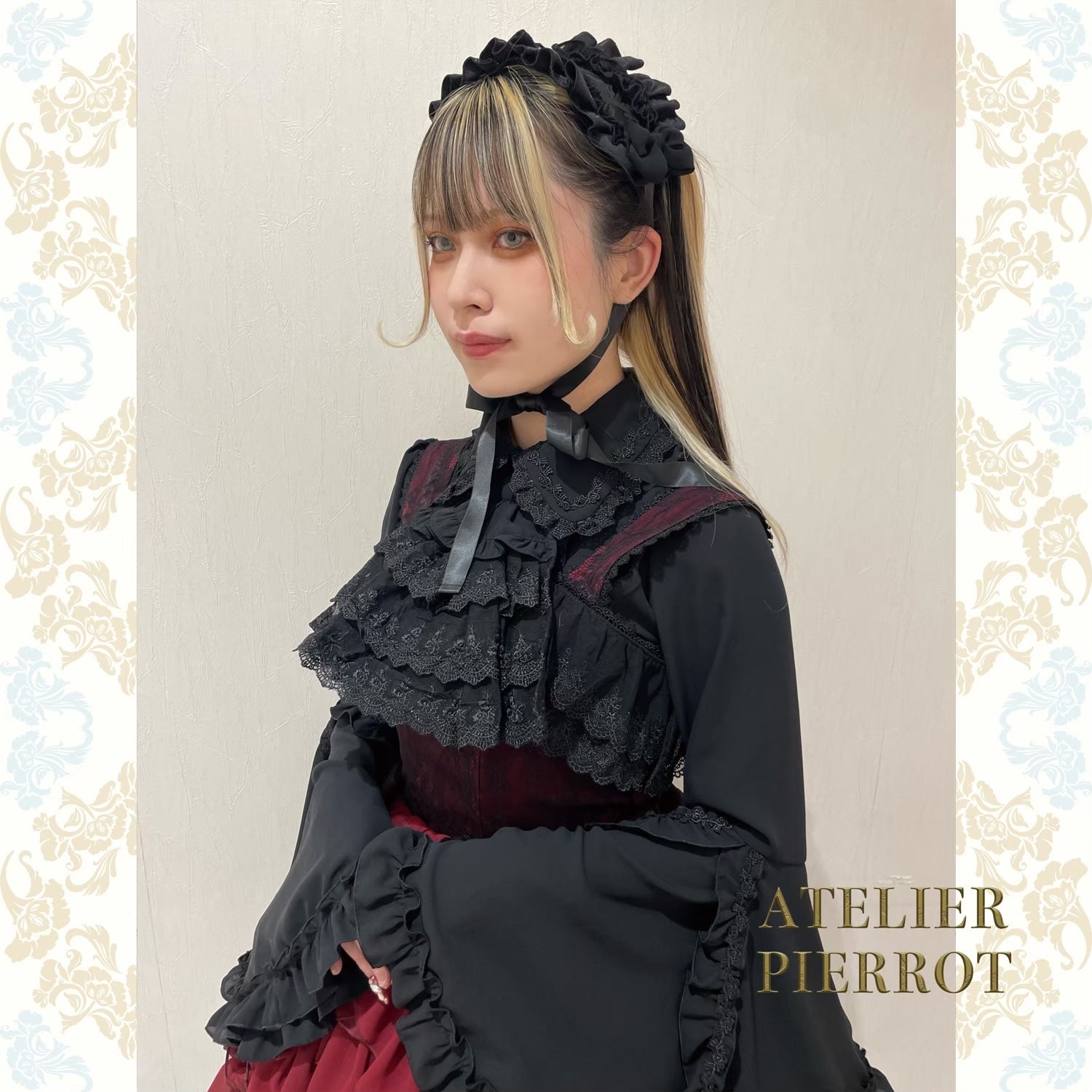 【ATELIER PIERROT工作室小丑Louise Jabot Blouse白/紫/黑