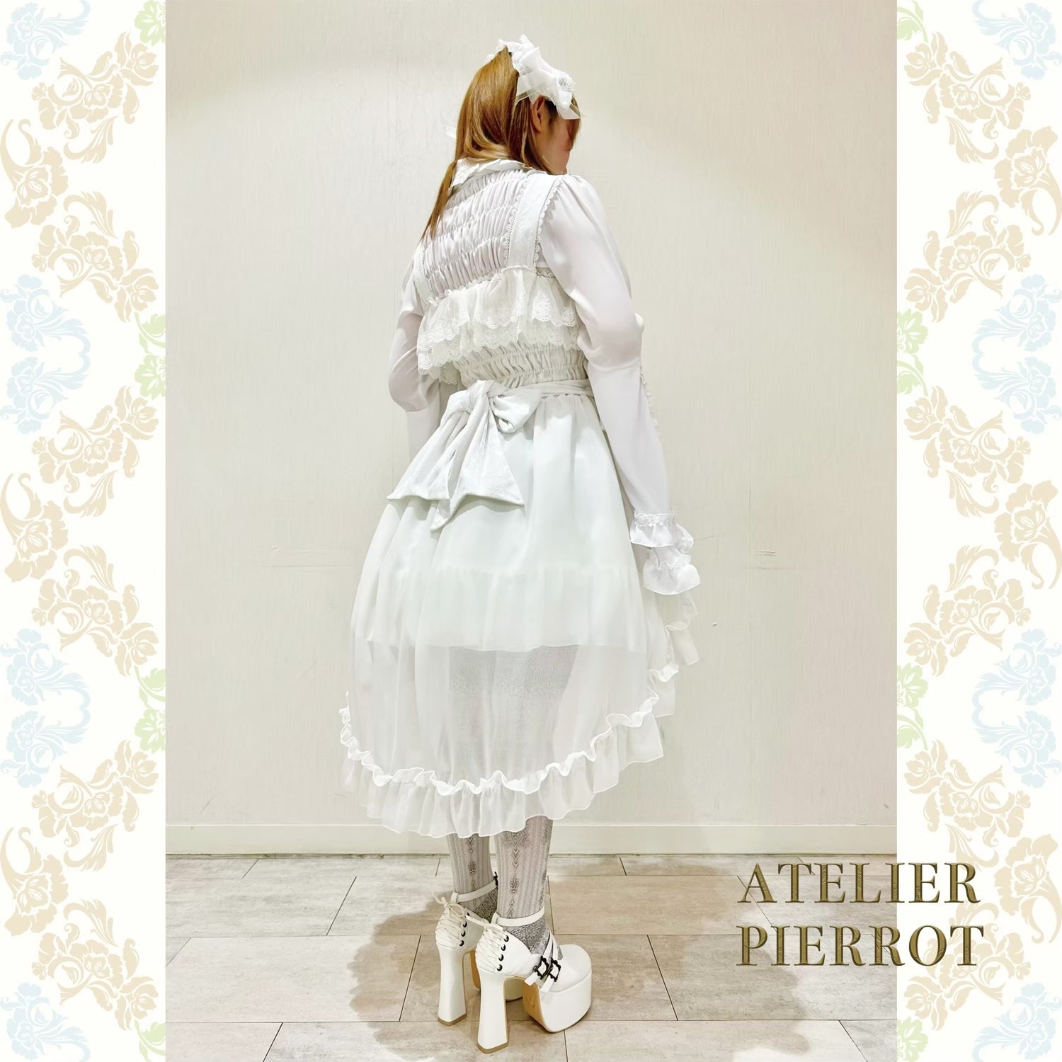 【ATELIER PIERROT工作室小丑Louise Jabot Blouse白/紫/黑