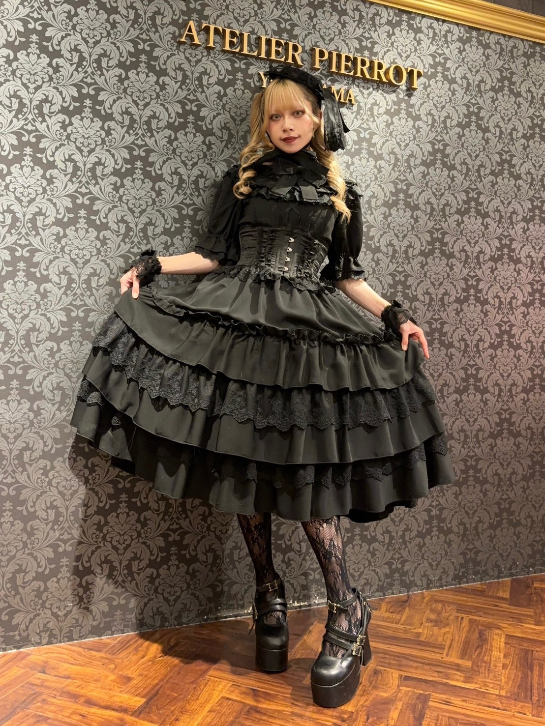 【ATELIER PIERROT】 Aveline Mimore Dress ホワイト/ラベンダー/ネイビー/ブラック★ダブルポイントフェア対象商品6月14日(日)まで★