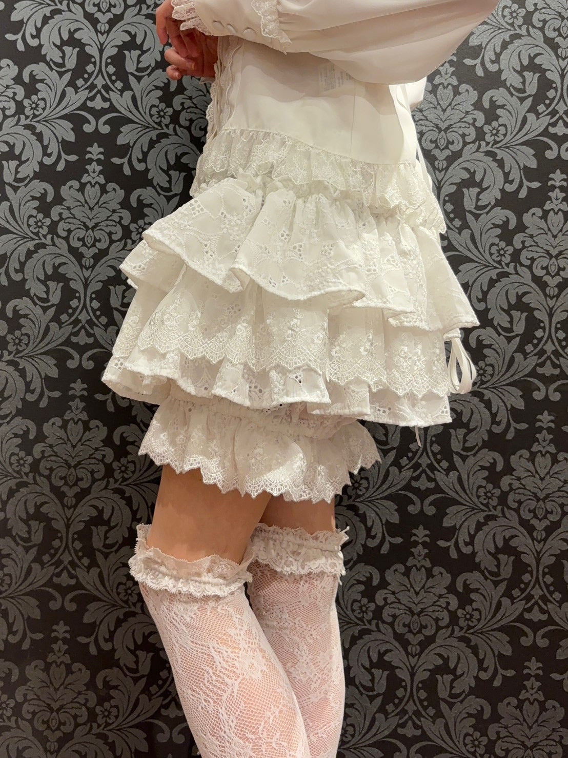 【ATELIER PIERROT】 Sanctuaire Lace Drawers ホワイト/ボルドー/ブラック