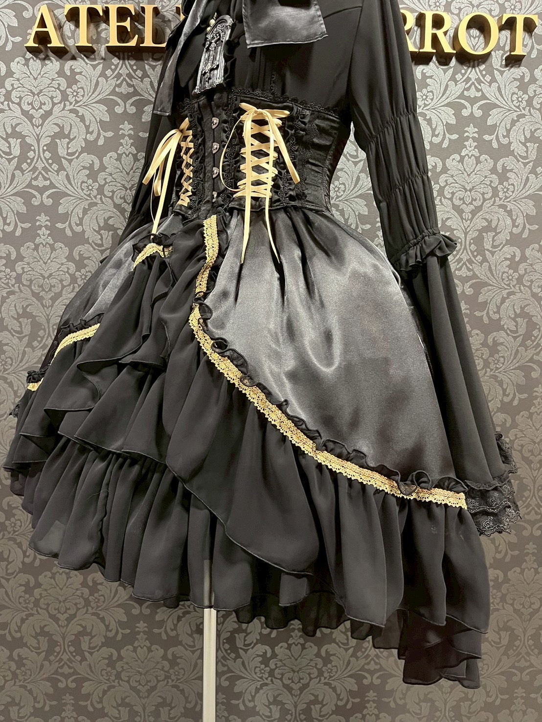 【ATELIER PIERROT】 Eternal Nocturne Bustle Skirt ホワイト/ブラック