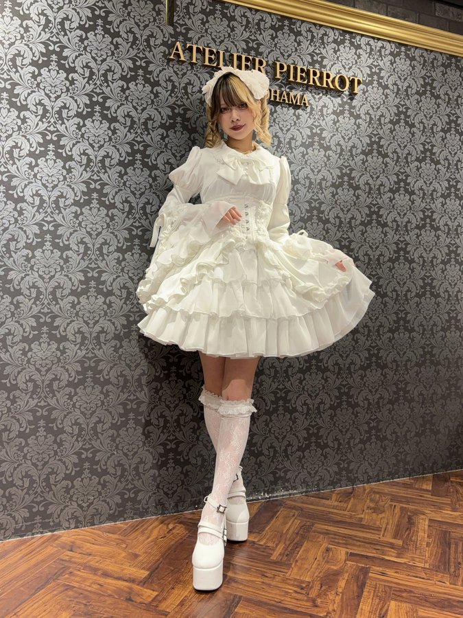 【ATELIER PIERROTFrilly Ribbon Belle Dress白色/波尔多/海蓝色/黑色