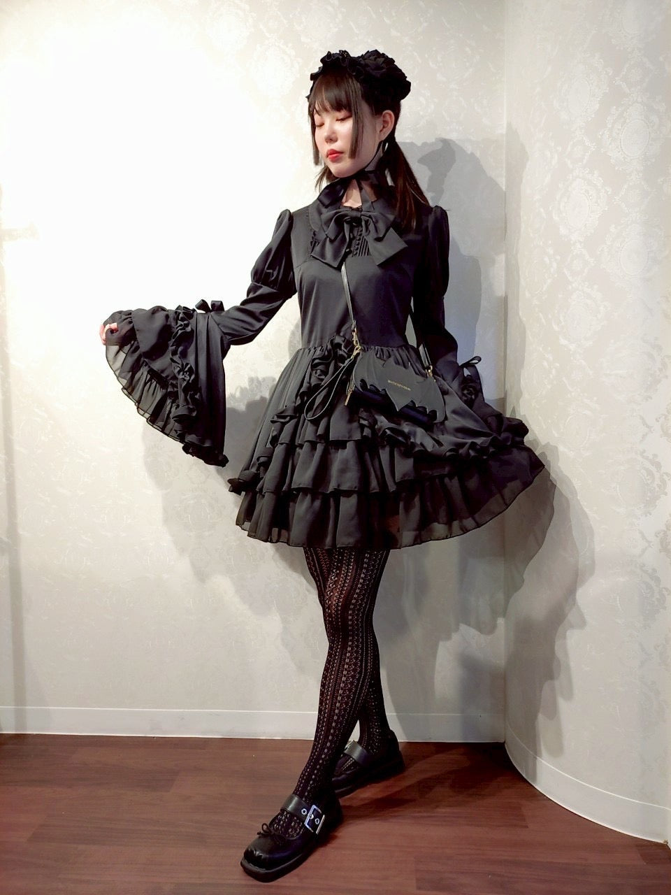 【ATELIER PIERROTFrilly Ribbon Belle Dress白色/波尔多/海蓝色/黑色