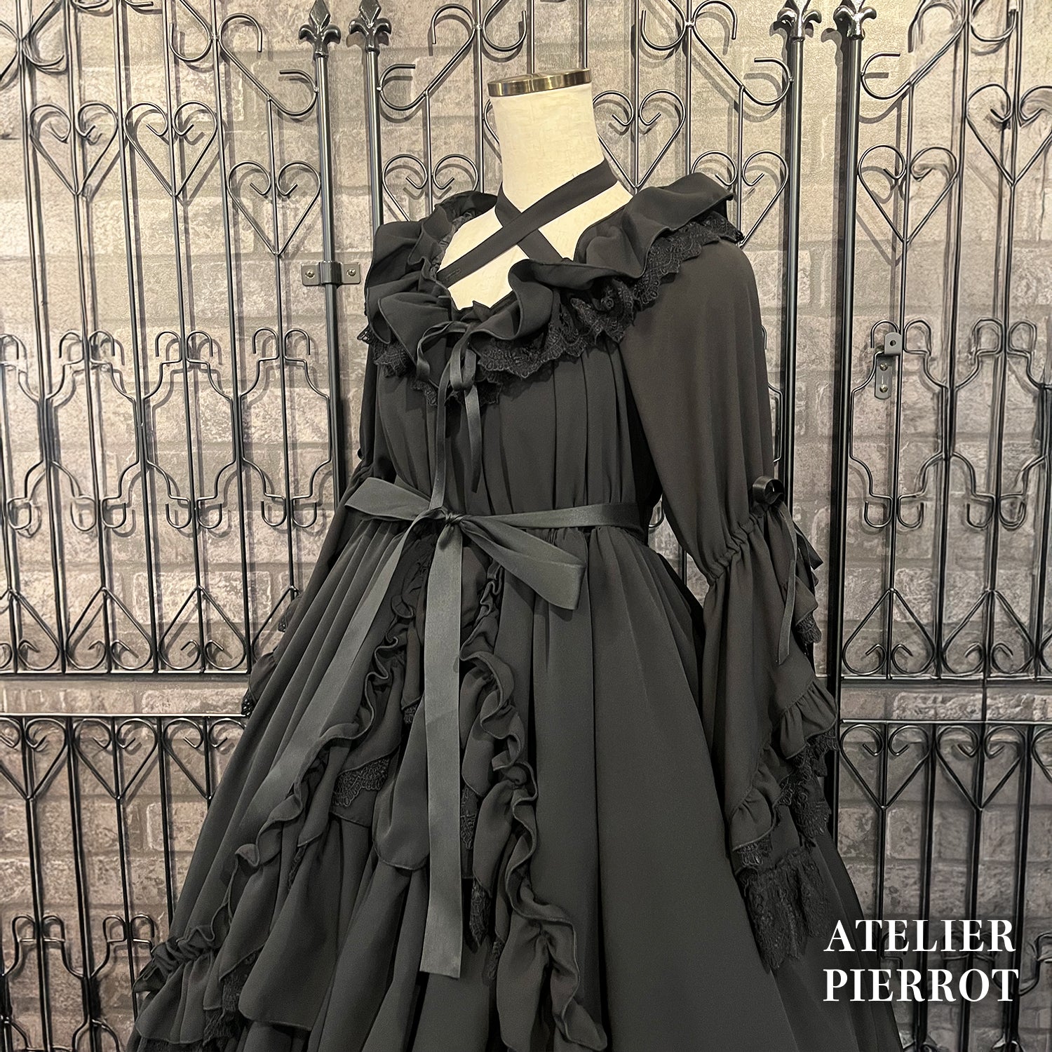 【ATELIER PIERROT】 ★Ahora aceptando reservas★Vestido Nocturno NegroWhite/Marfil/Purple/Navy/Black