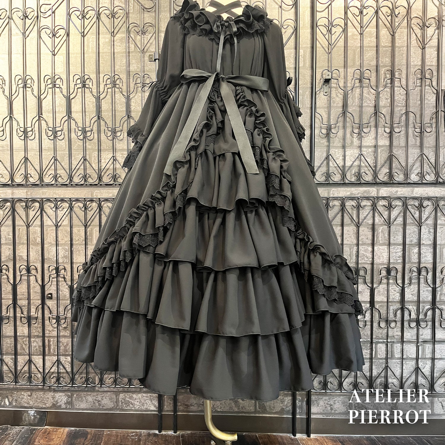 【ATELIER PIERROT】 ★Ahora aceptando reservas★Vestido Nocturno NegroWhite/Marfil/Purple/Navy/Black