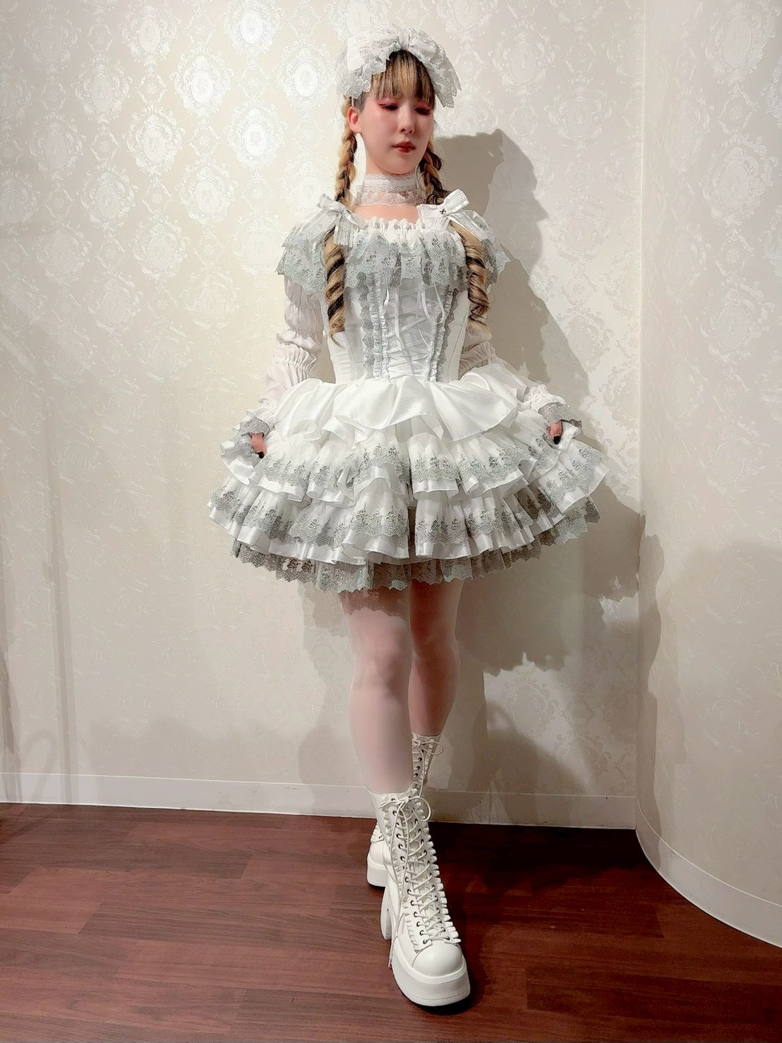 【ATELIER PIERROT】 Mini Corset Dress (シルバーレースver) ホワイト/ブラック