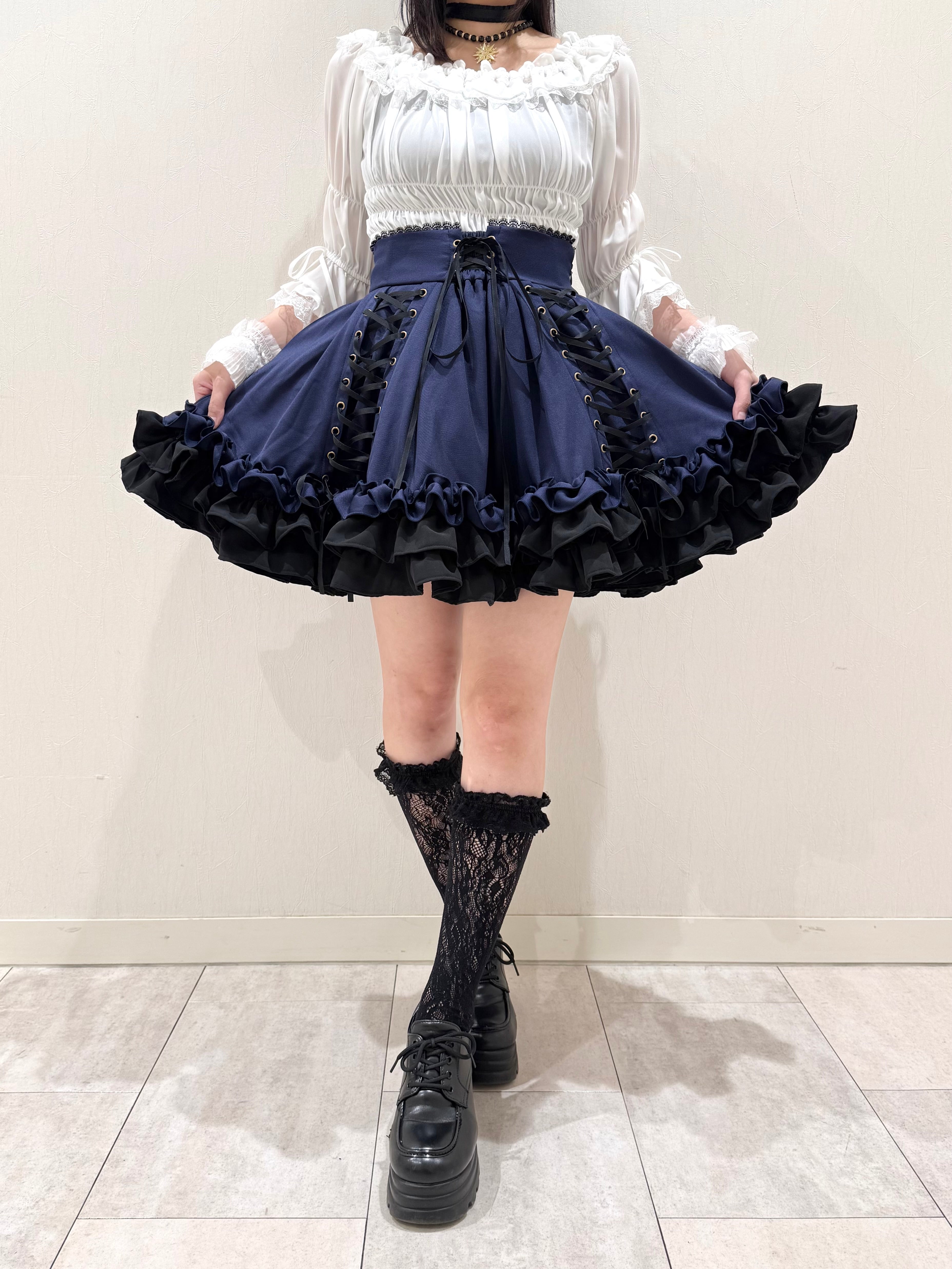 【ATELIER PIERROT】 Adenophora Lace-Up Skirt ホワイト/新色ボルドー/パープル×ブラック/新色ネイビー/ブラック×ホワイト/ブラック★ダブルポイントフェア対象商品6月14日(日)まで★