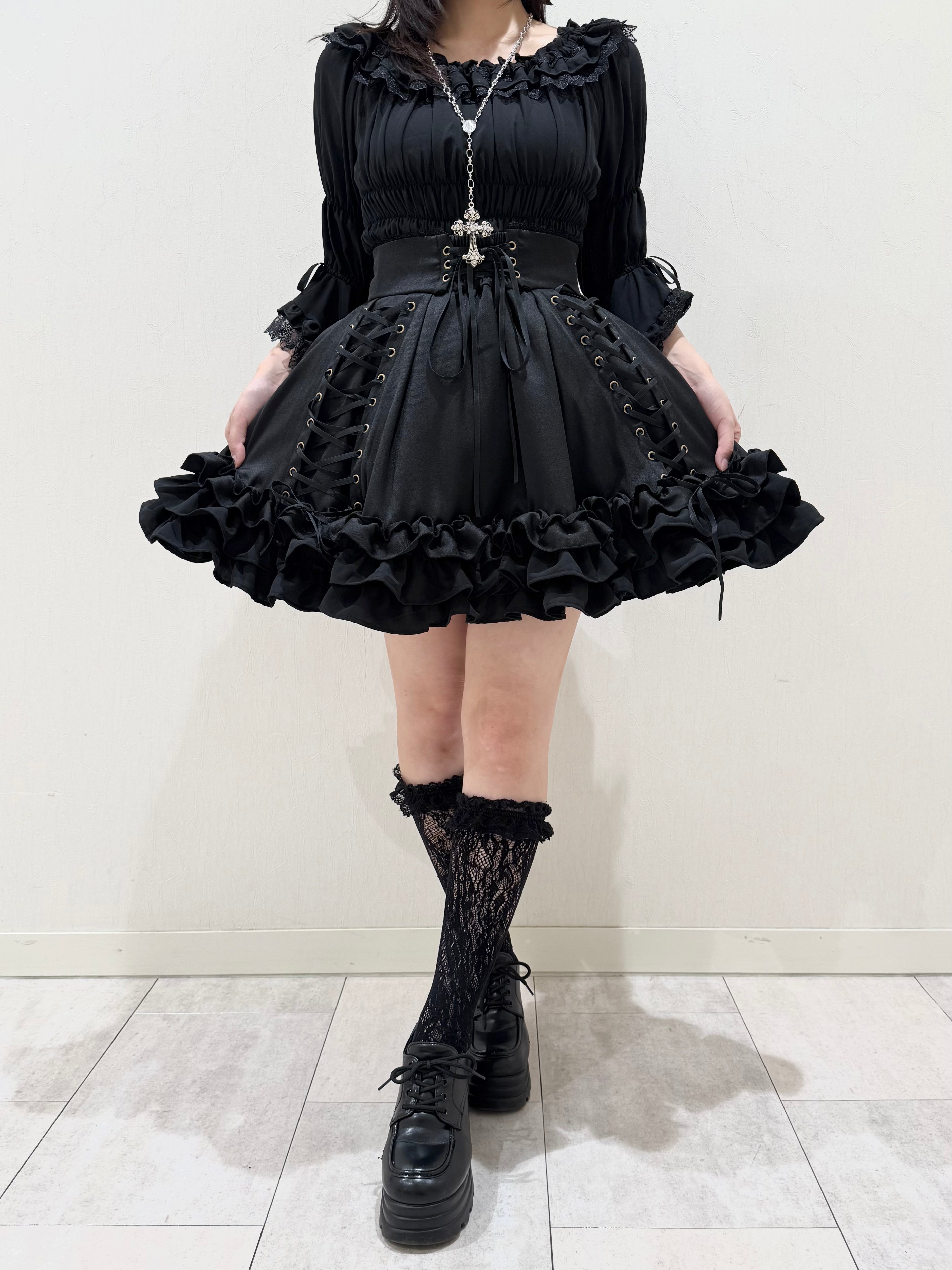 【ATELIER PIERROT】 Adenophora Lace-Up Skirt ホワイト/新色ボルドー/パープル×ブラック/新色ネイビー/ブラック×ホワイト/ブラック★ダブルポイントフェア対象商品6月14日(日)まで★