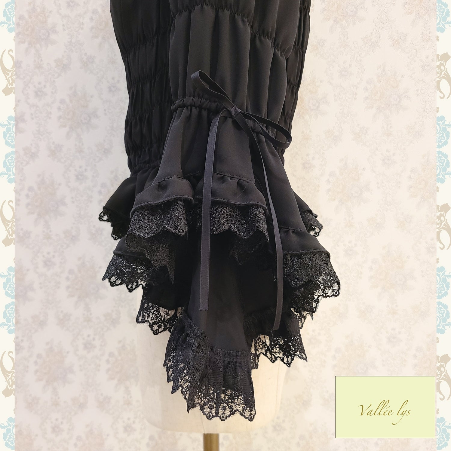 【Vallée lys】ヴァレリス Blossom Breeze Blouse ホワイト/ボルドー/パープル/ブラック