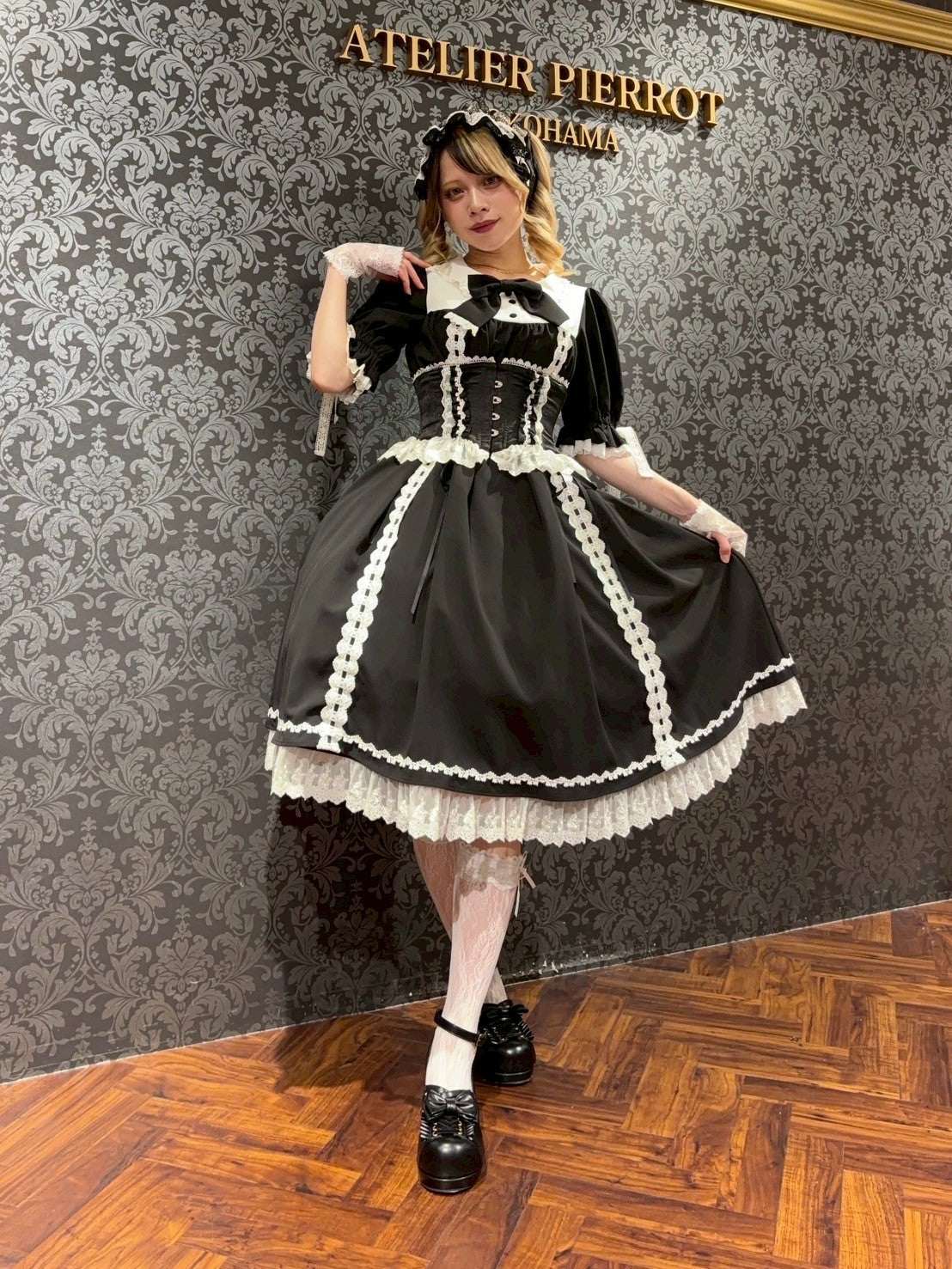 【ATELIER PIERROTAmabile Puff Sleeve Dress白×白/波尔多×黑/海蓝色×黑/黑×白/黑×黑