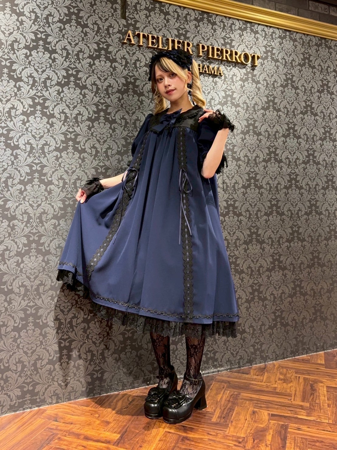 【ATELIER PIERROTAmabile Puff Sleeve Dress白×白/波尔多×黑/海蓝色×黑/黑×白/黑×黑