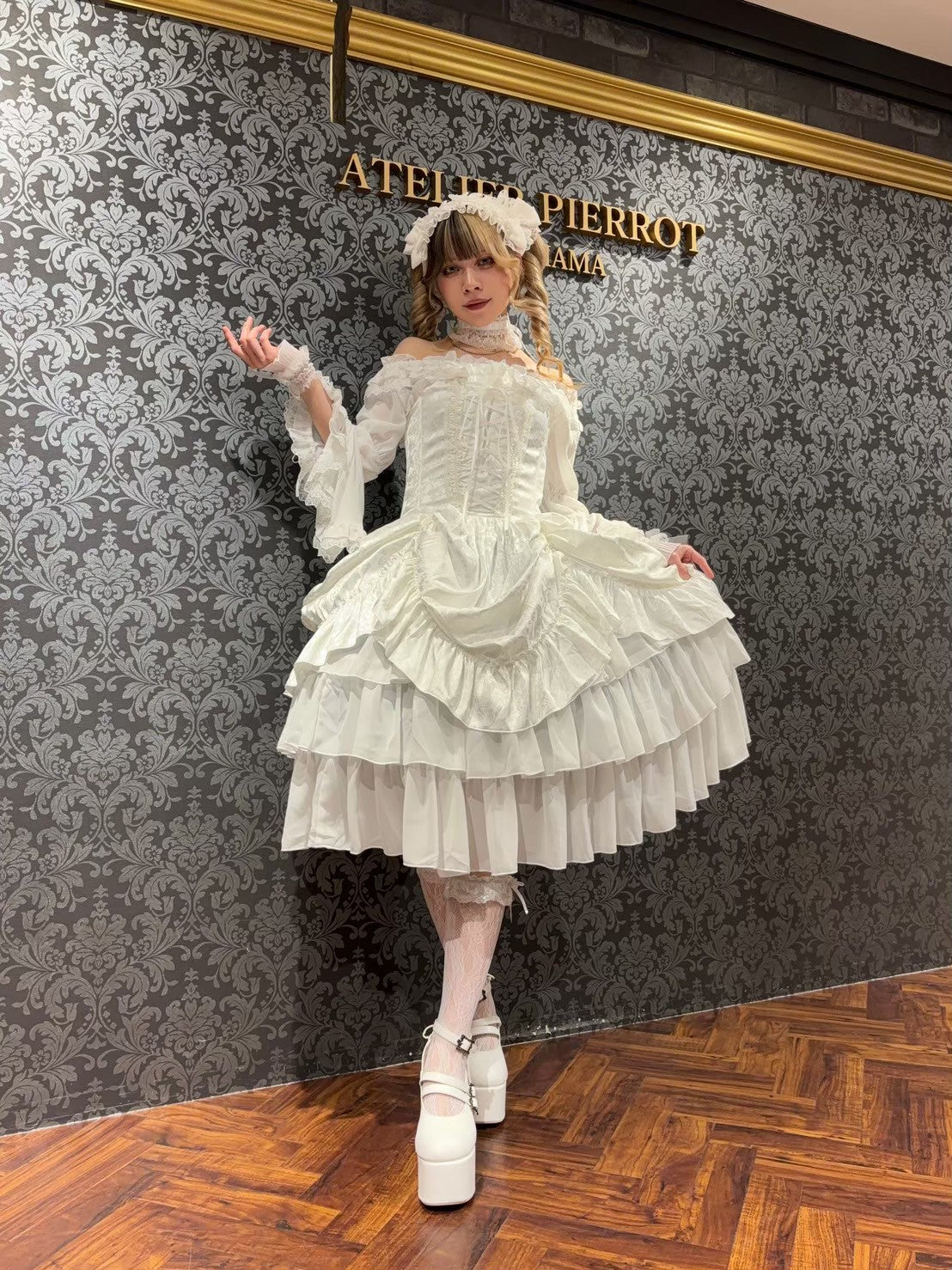【ATELIER PIERROT】 Bustle Korsett Kleid Rose Jacquard