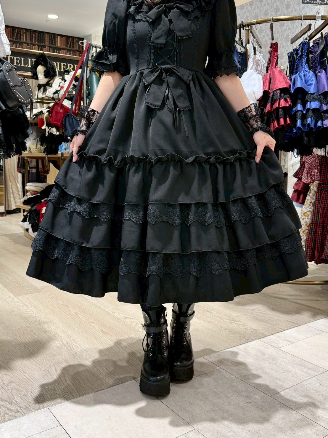 【ATELIER PIERROT】 Aveline Mimore Dress ホワイト/ラベンダー/ネイビー/ブラック★ダブルポイントフェア対象商品6月14日(日)まで★