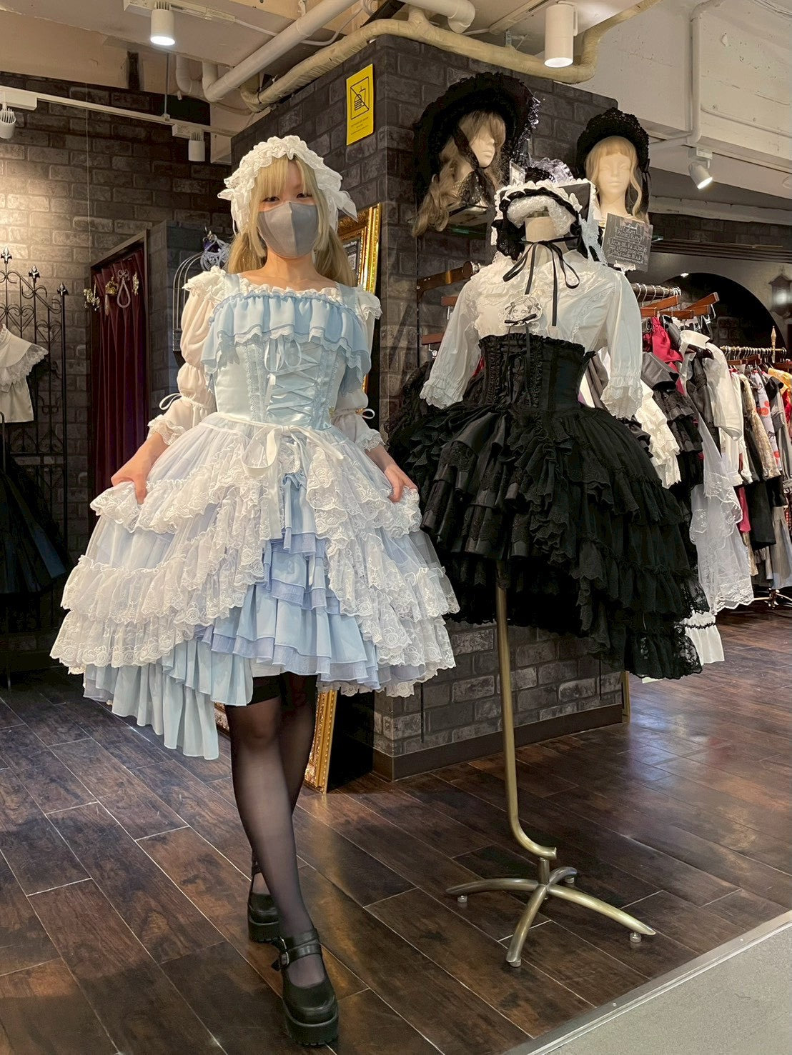 【Vallée lys】ヴァレリス ★ご予約受付中★ Mirage Veil Overskirt ホワイト/ブラック