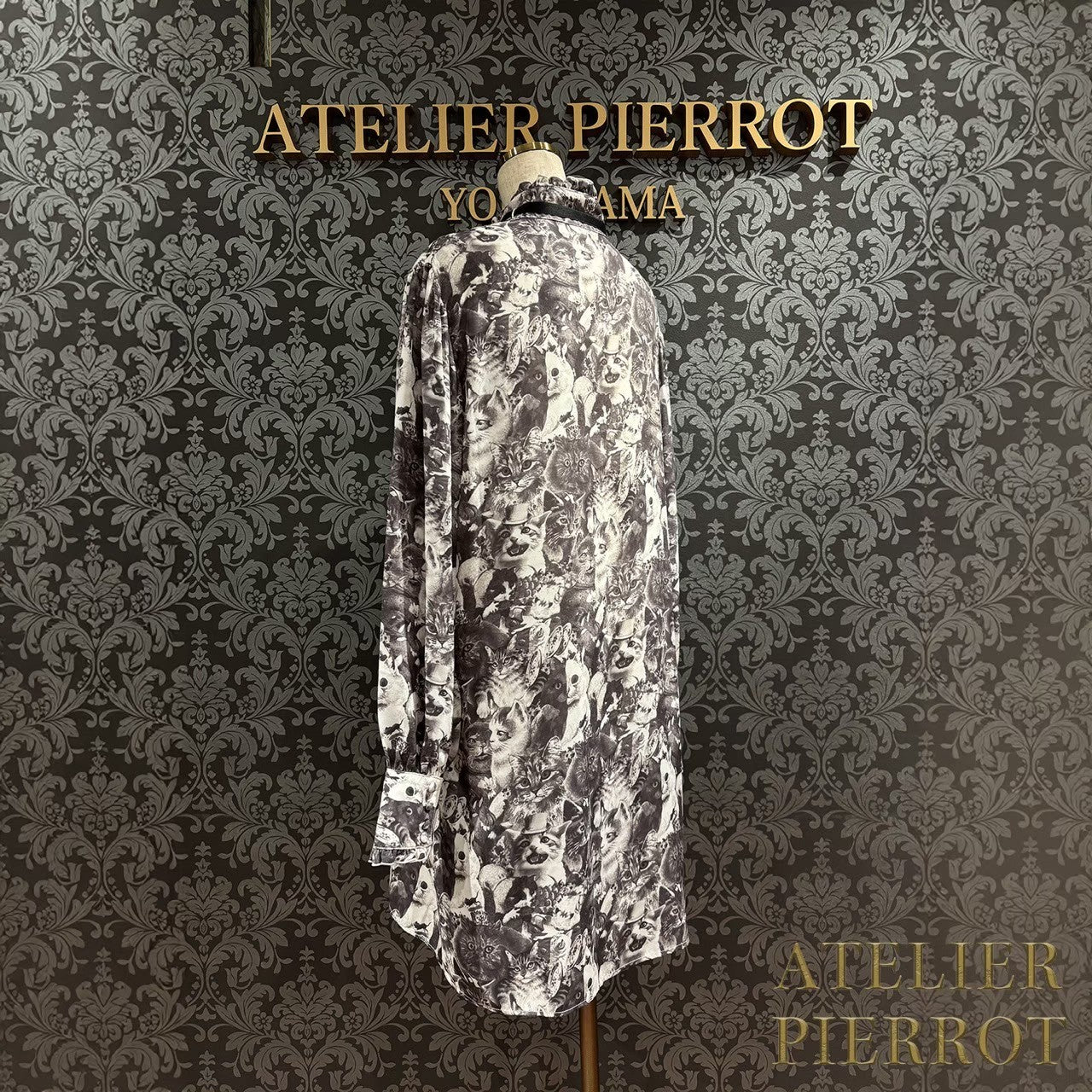 【ATELIER PIERROT】 Modern Flounce Long Blouse Off White/WILD CATS/Black