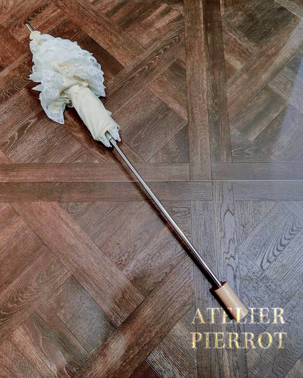 【ATELIER PIERROT】 Blooming Mini Bouquet Umbrella White/Black