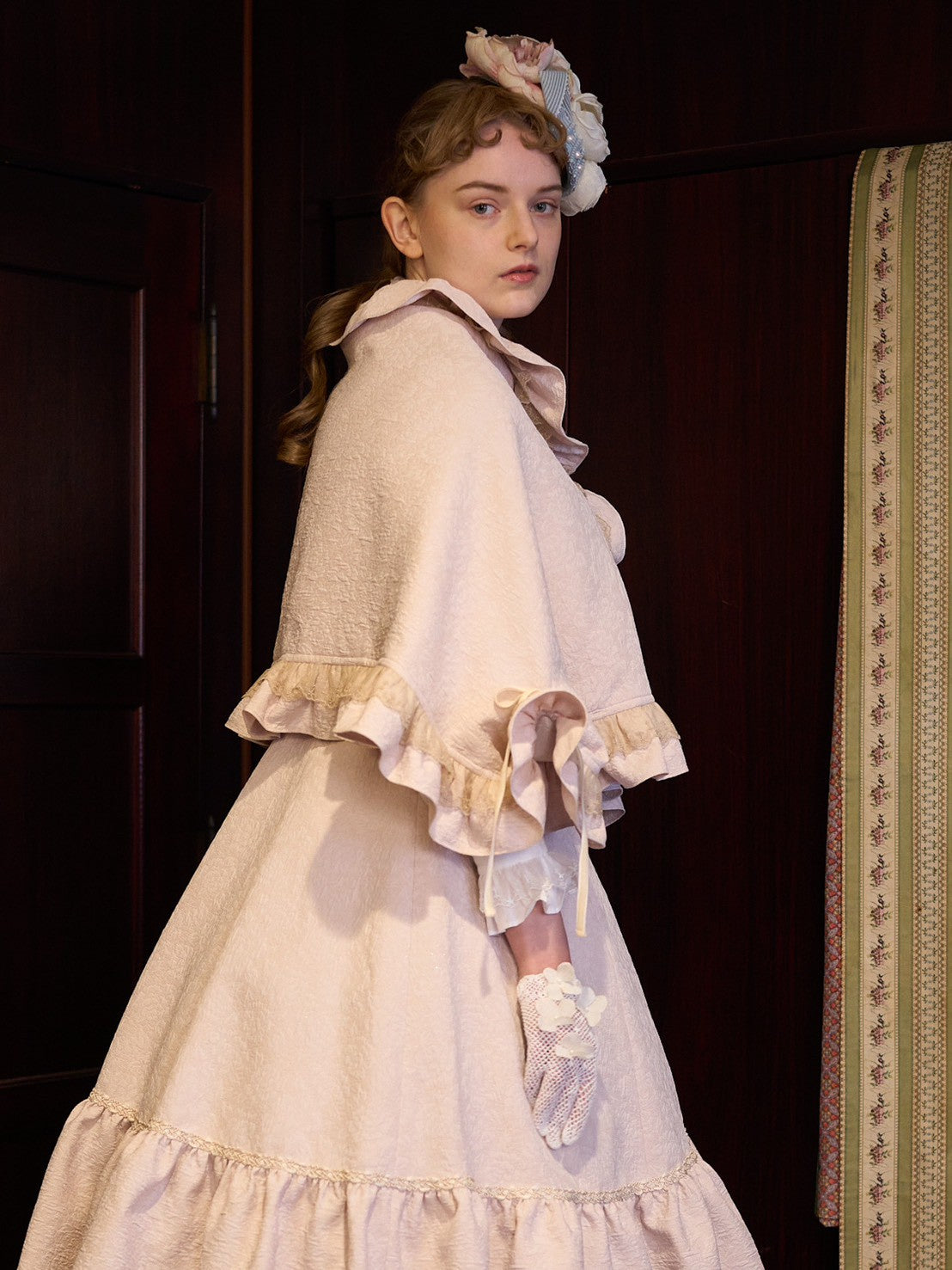 【Victorian maiden】ヴィクトリアンメイデン マトラッセローズガウンケープ カメオローズ/ローズレッド/ダークネイビー