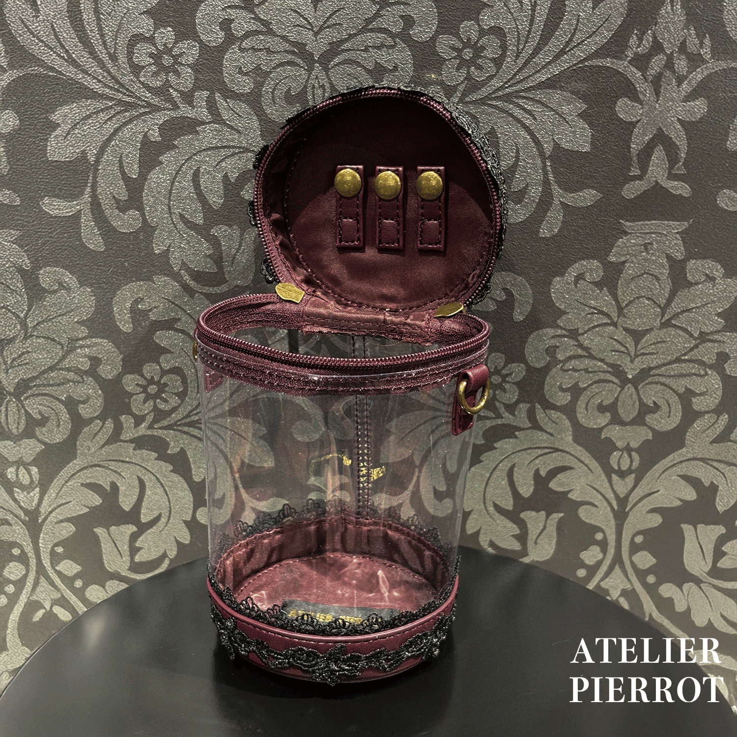 【ATELIER PIERROT】 “Throne” Doll Pouch ホワイト/ボルドー/ブラック ★11月中旬〜下旬発売★