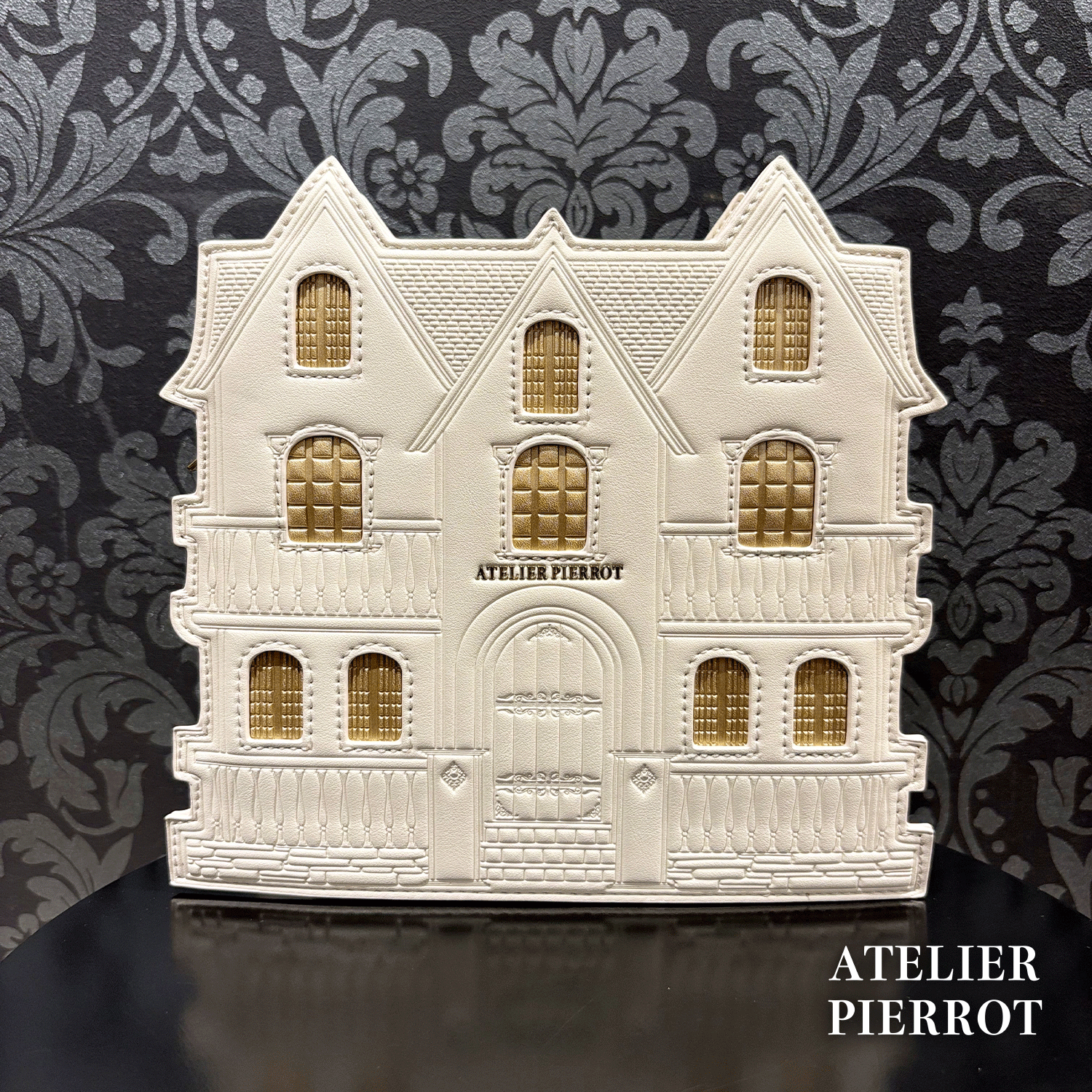 【ATELIER PIERROT】 Haunted House Pochette ホワイト/パープル/ブラック ★11月中旬〜下旬発売★