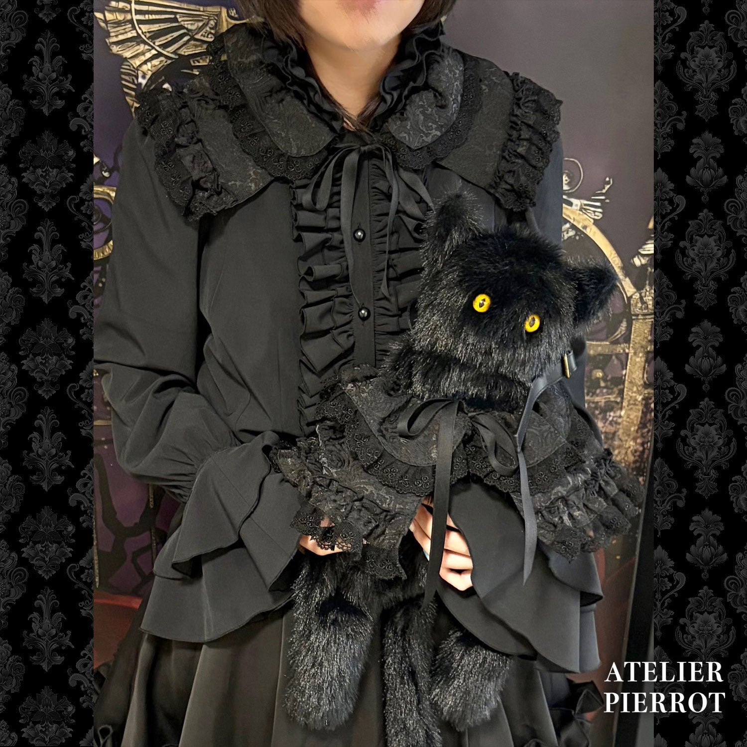 【ATELIER PIERROT】Royal Neko Cape -Gothic Lolita Doll Cape-